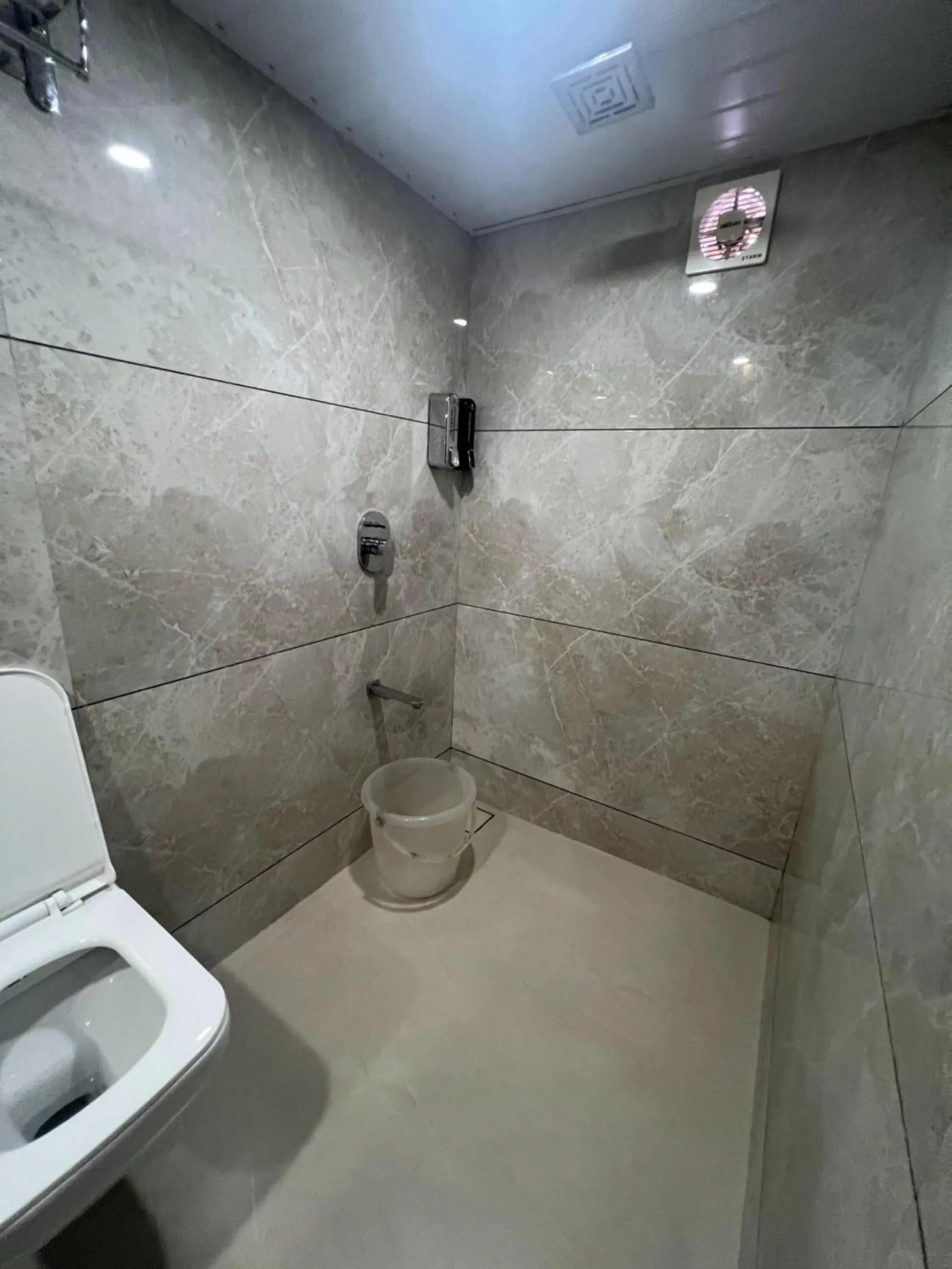 Hotel Supreme - Cuffe Parade