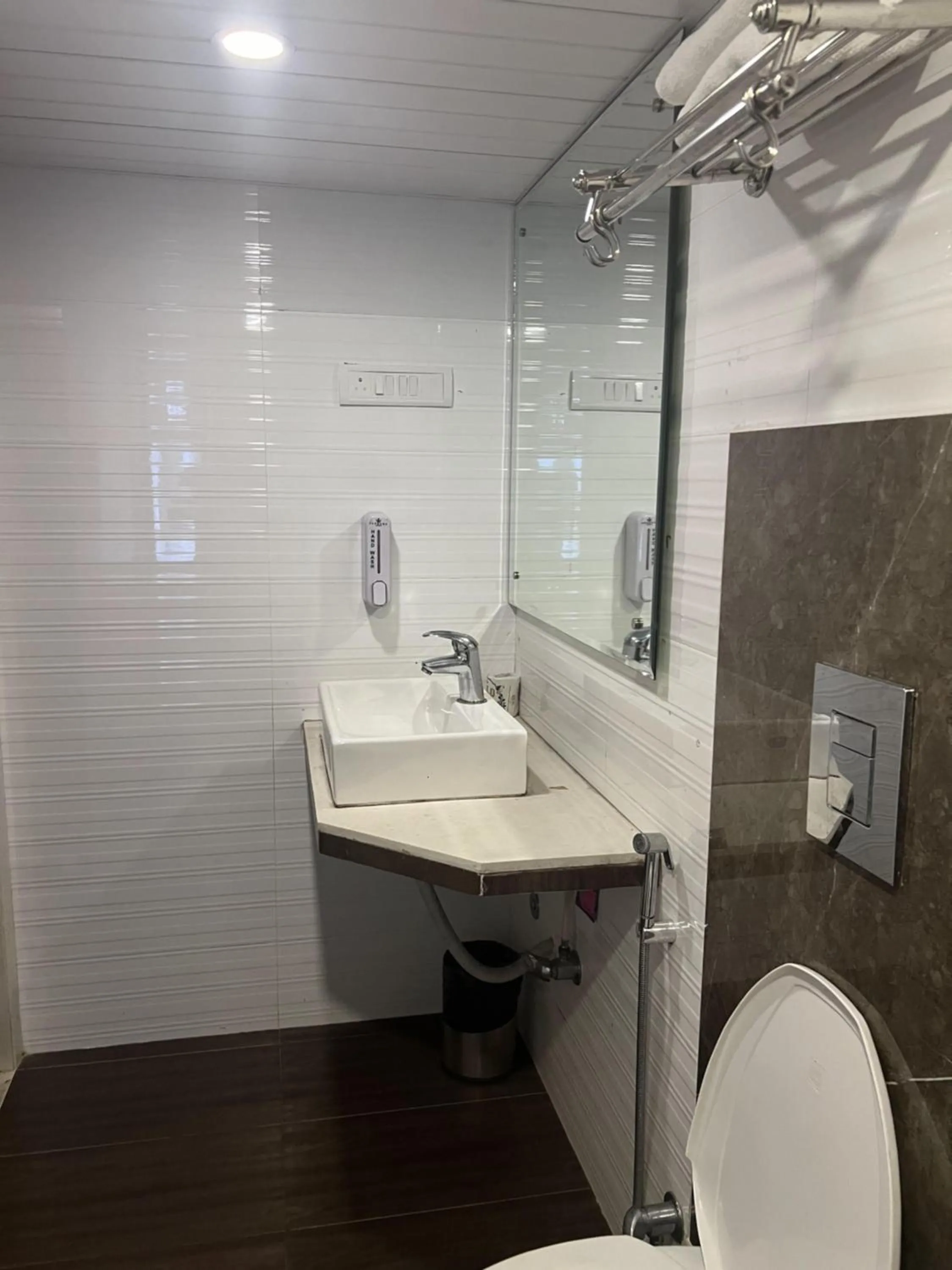 Hotel Supreme - Cuffe Parade