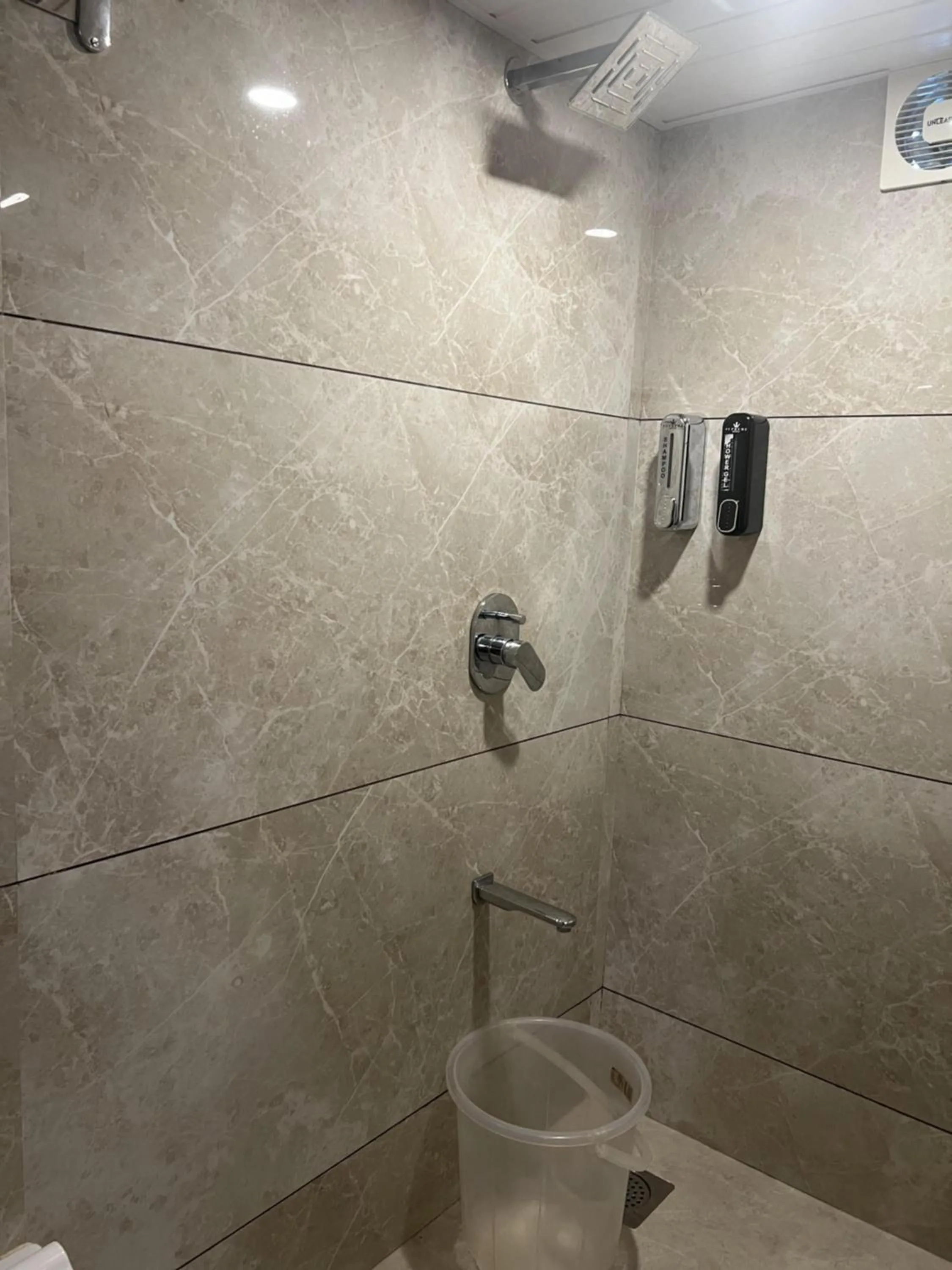 Hotel Supreme - Cuffe Parade