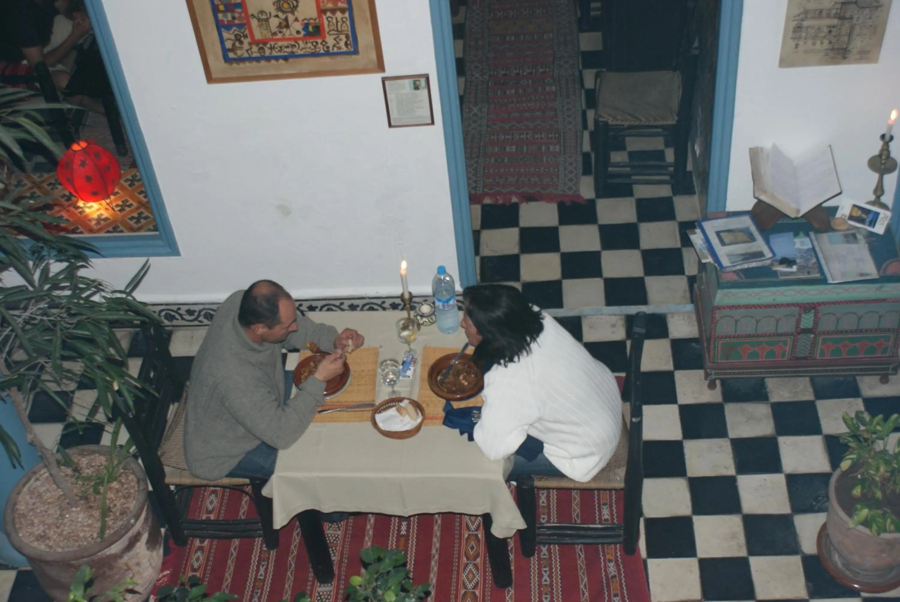 Restaurant/places to eat in Les Matins Bleus