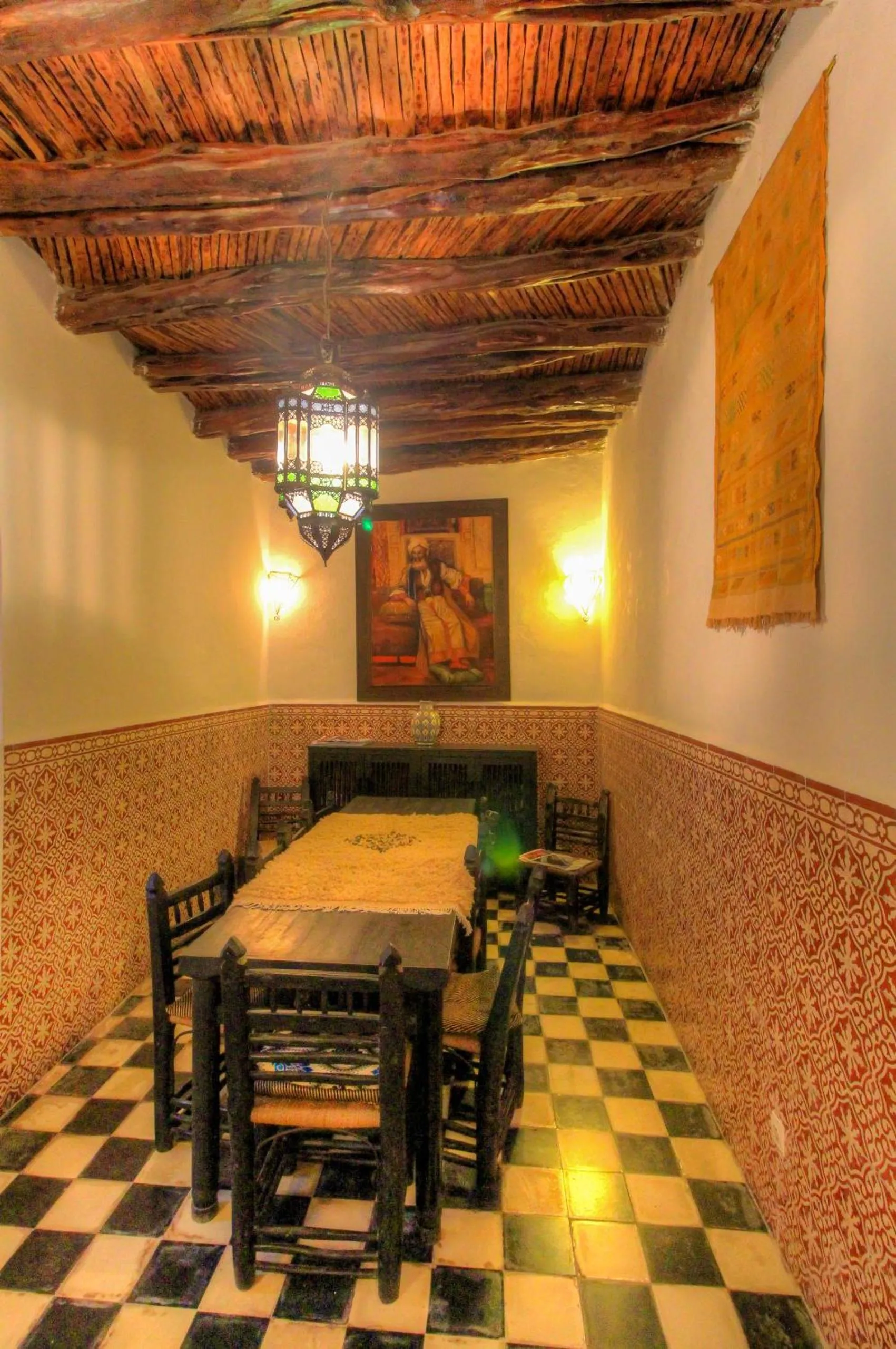 Restaurant/places to eat in Les Matins Bleus