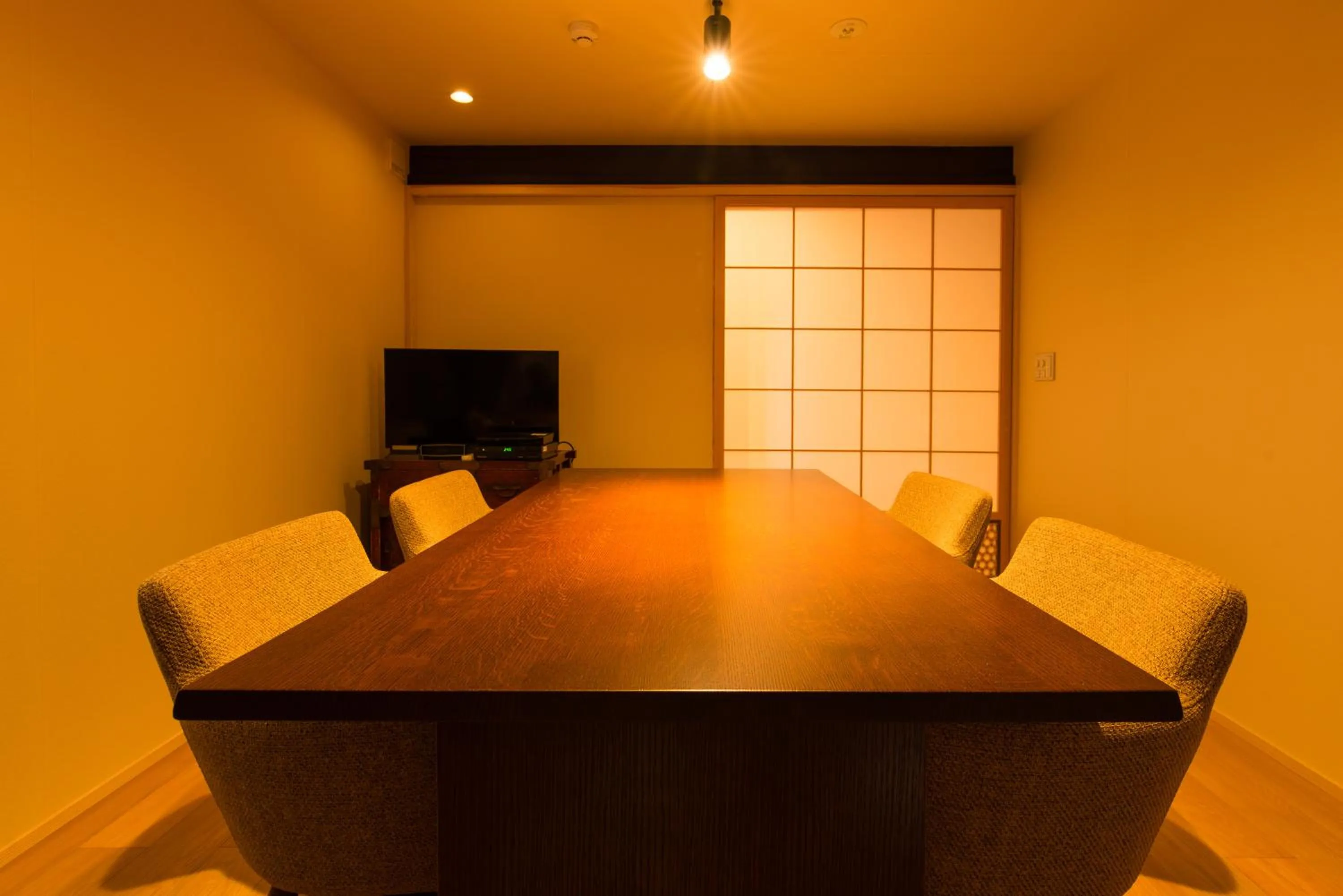 Photo of the whole room in Tsumesyo Mikuni