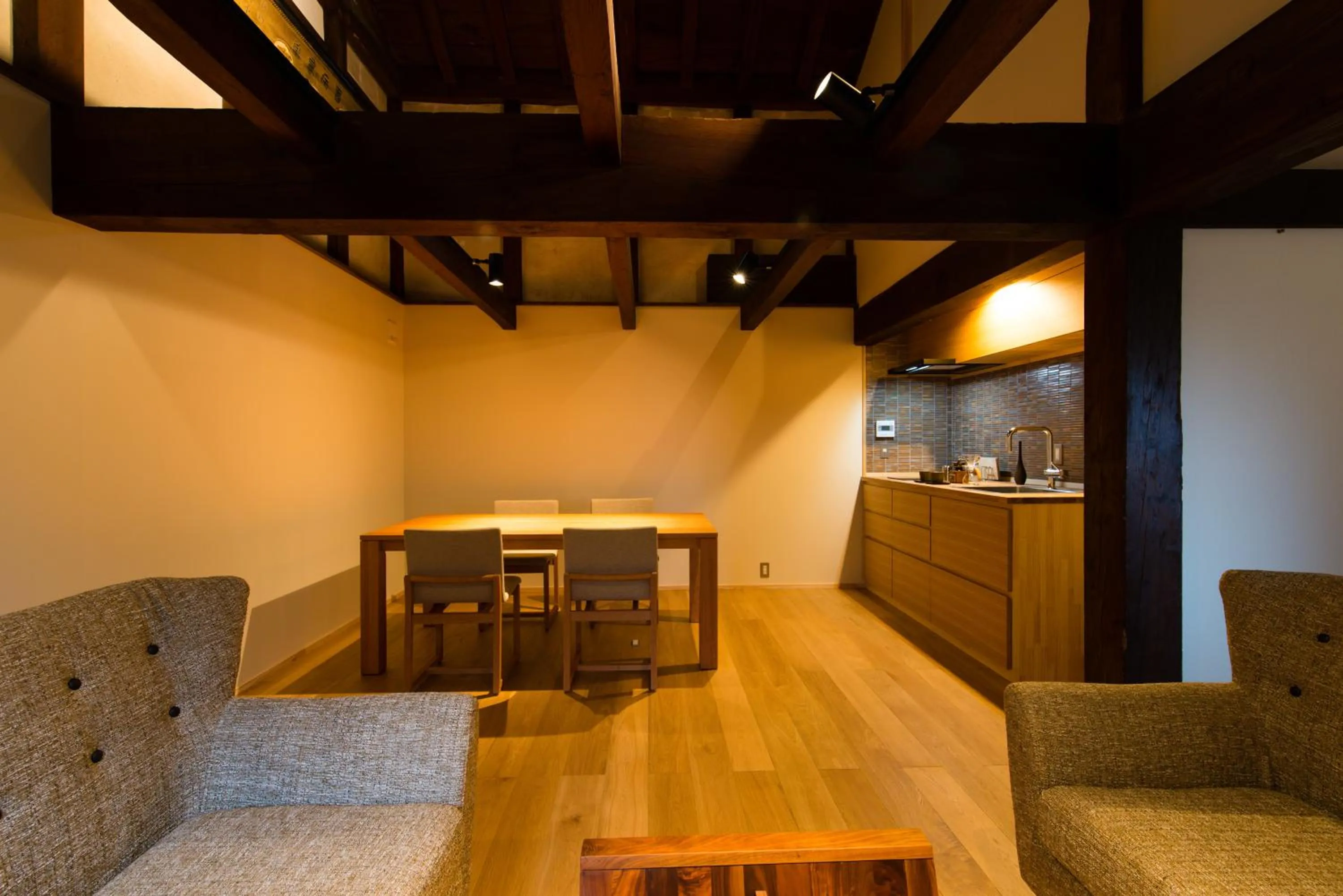 Photo of the whole room in Tsumesyo Mikuni