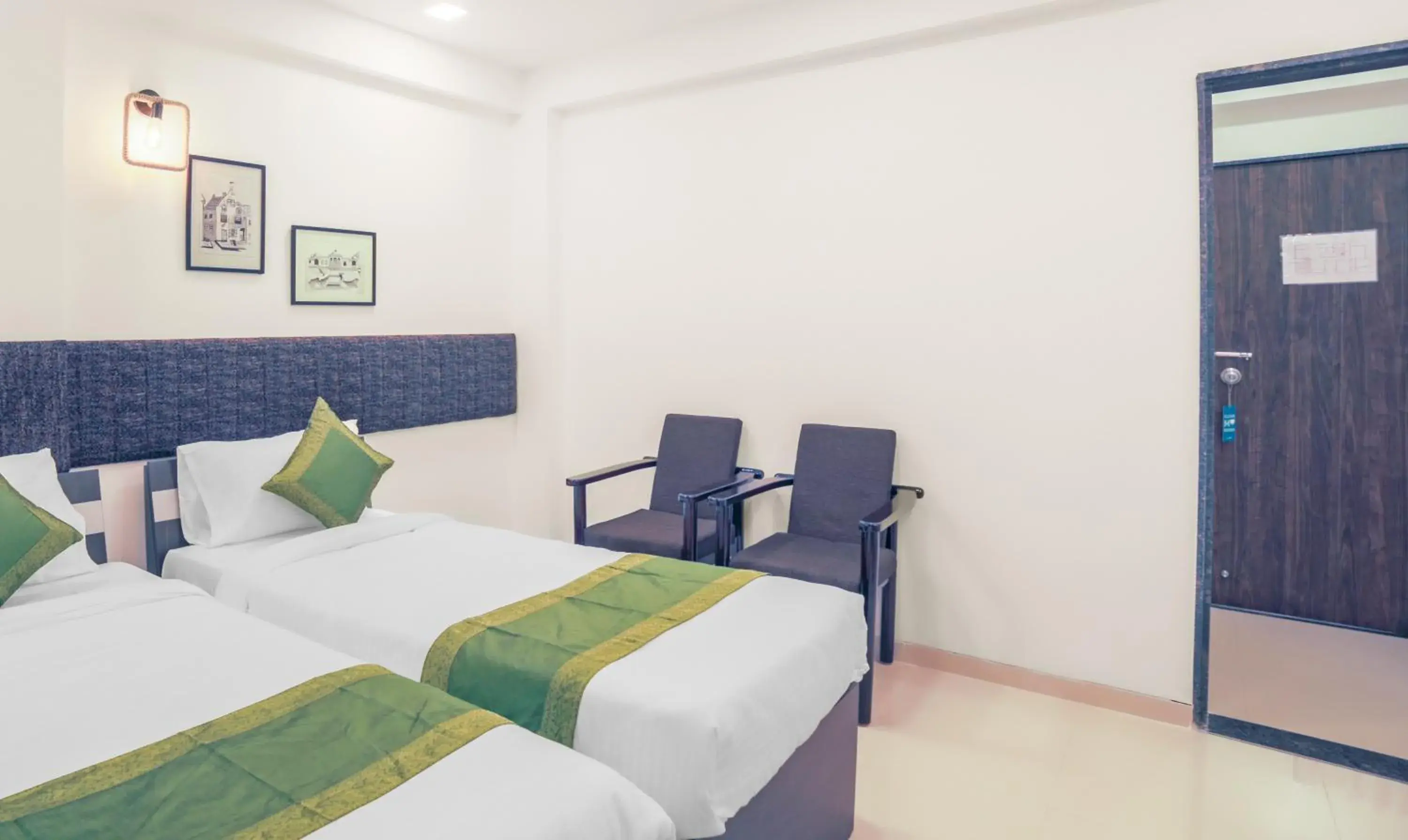 Bed in Treebo Chalets, Nagpur Airport Bed in Treebo Chalets, Nagpur Airport