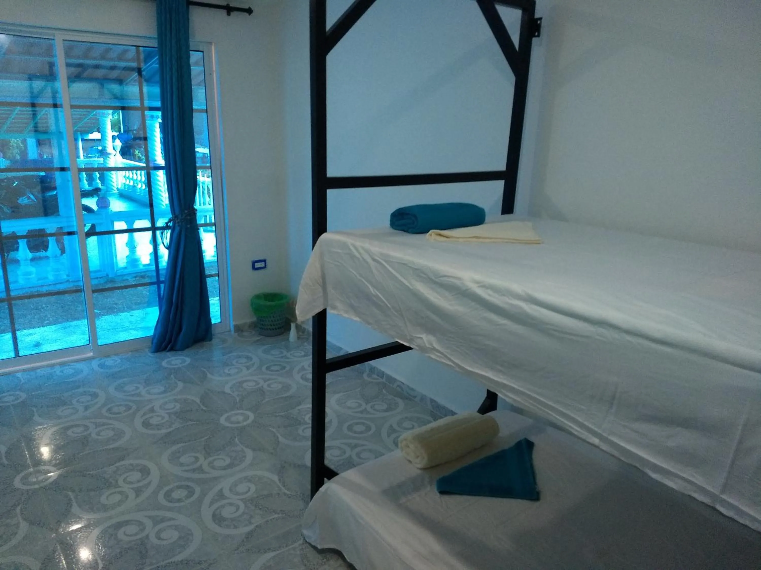 Marysol Lodging Hostel & Camping