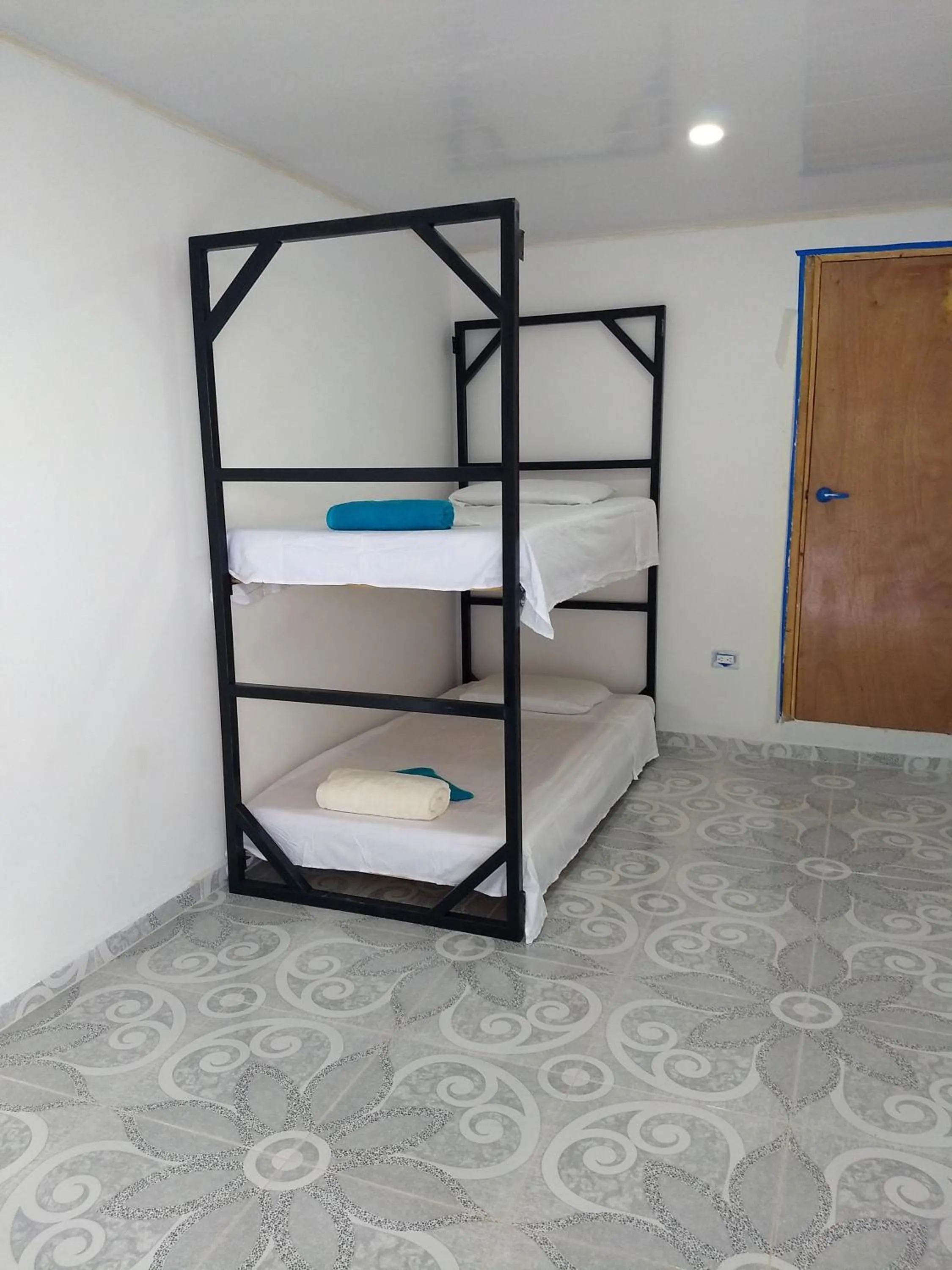Marysol Lodging Hostel & Camping