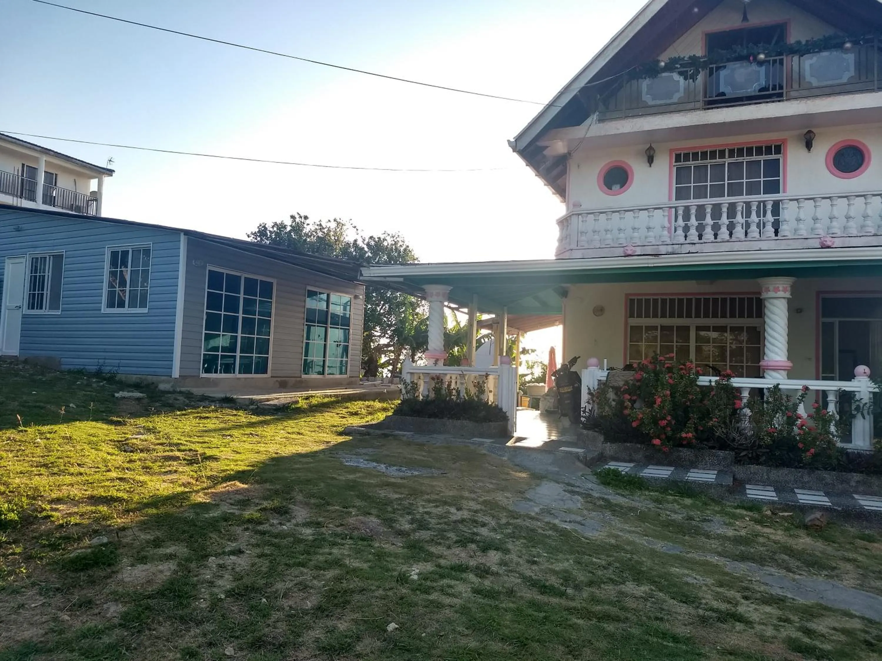 Marysol Lodging Hostel & Camping