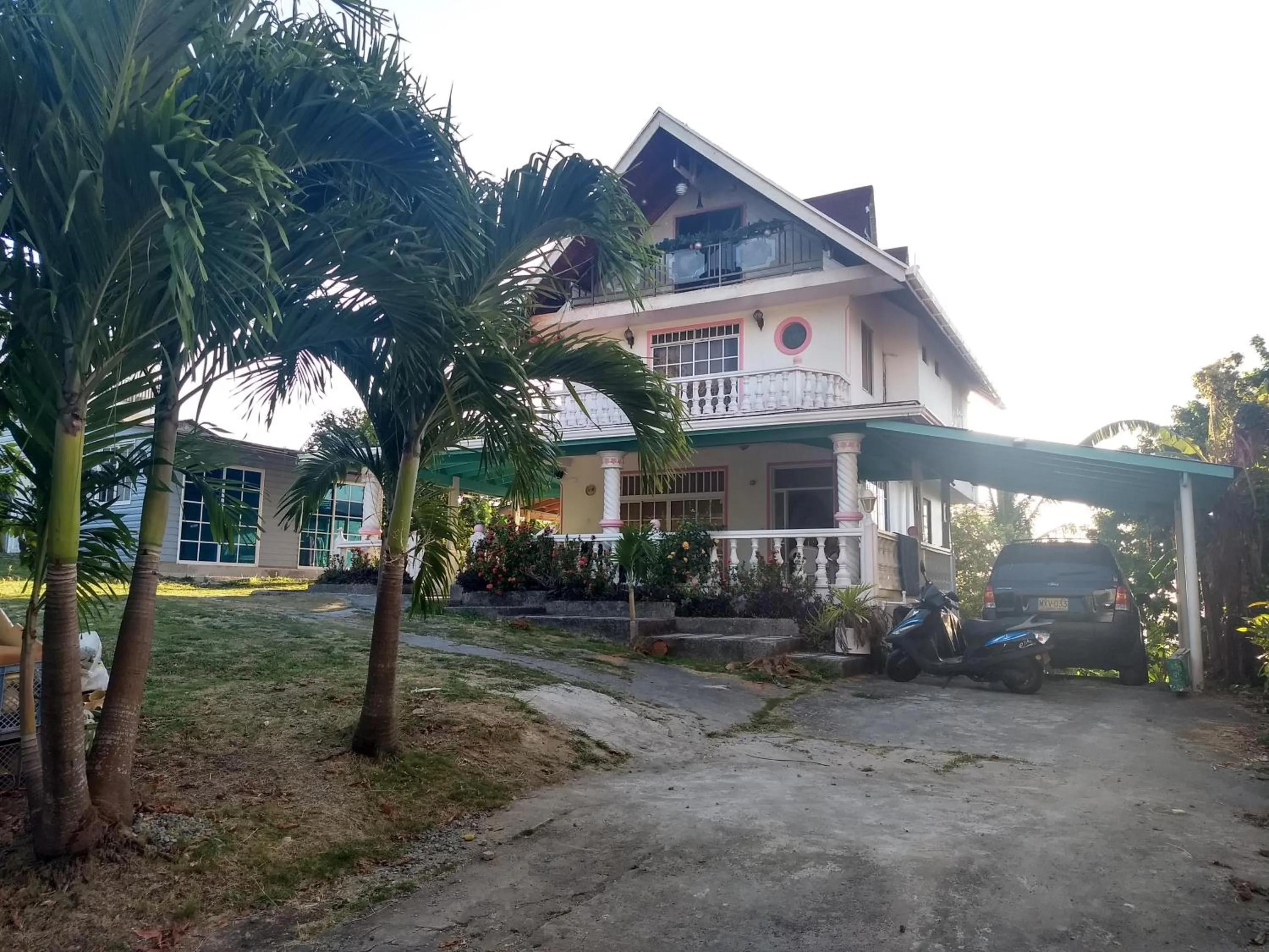 Marysol Lodging Hostel & Camping