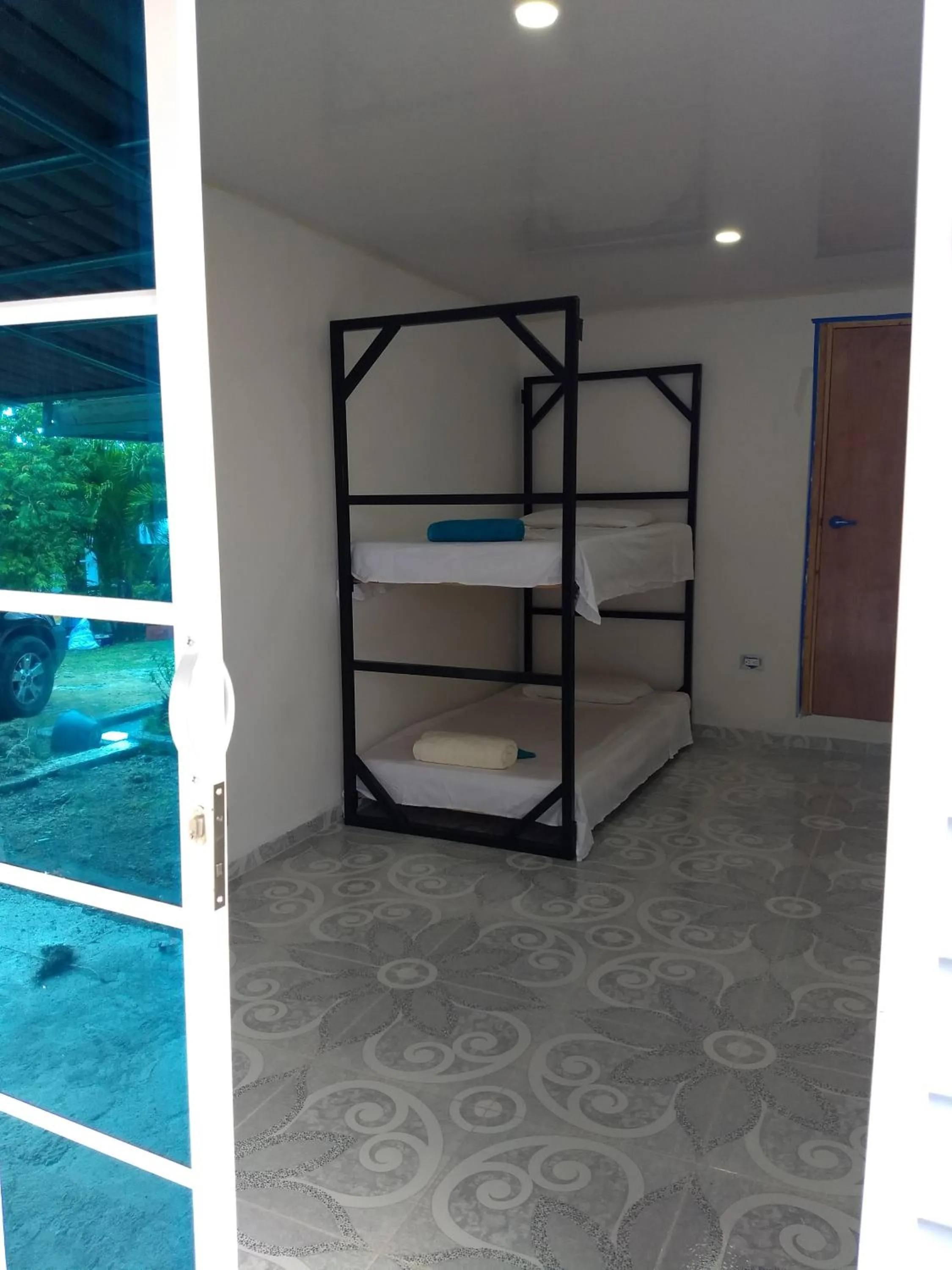 Marysol Lodging Hostel & Camping