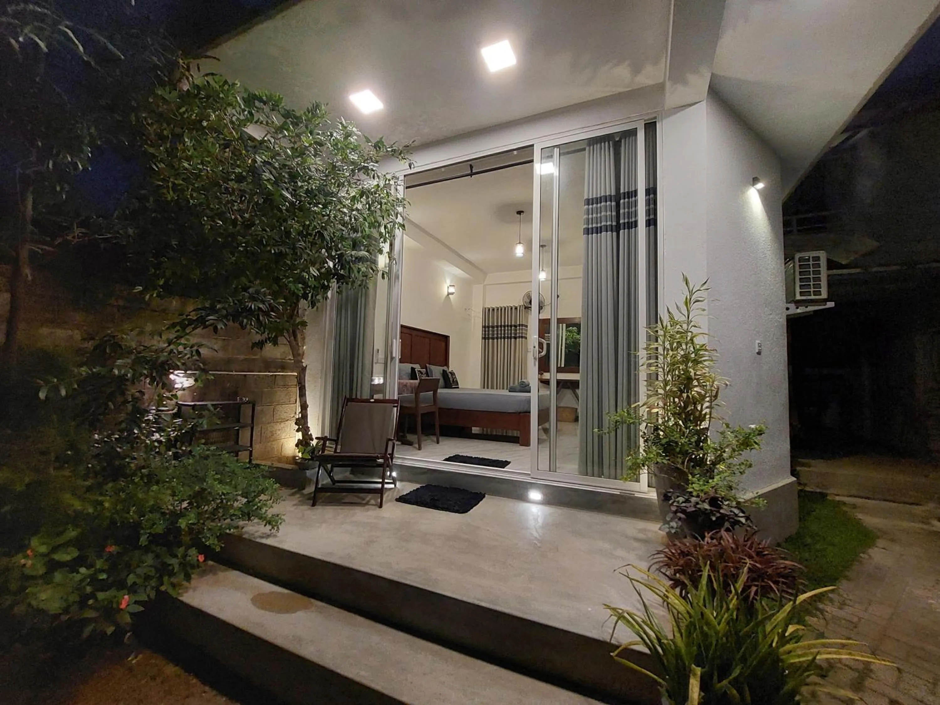 Property building in CHEN VILLA - Near Airport