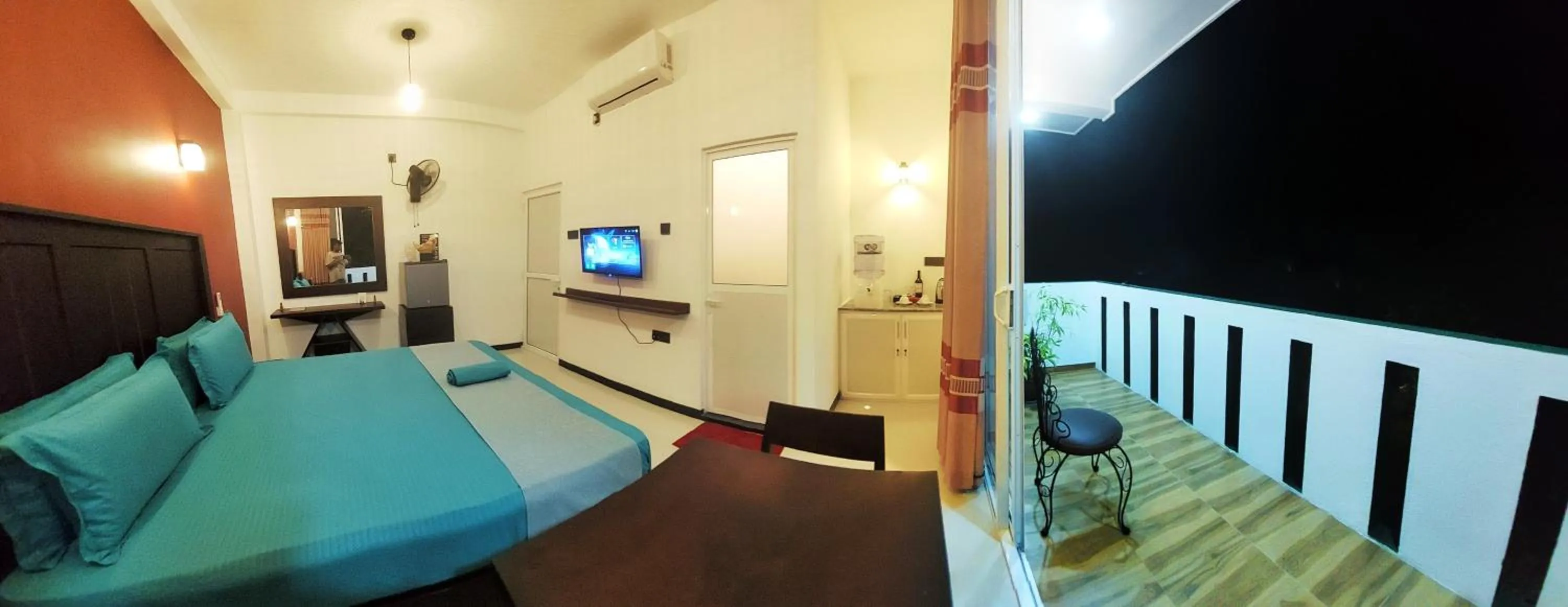 Bedroom in CHEN VILLA - Near Airport