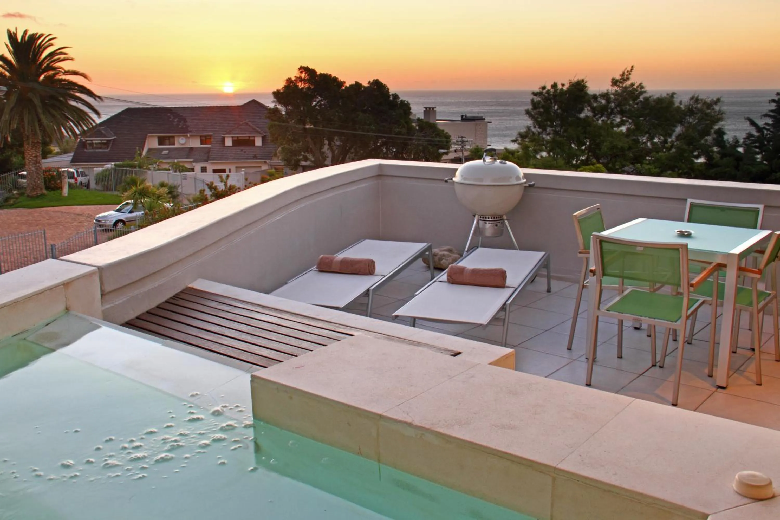 Balcony/Terrace in Lion's View Villa & Apartment