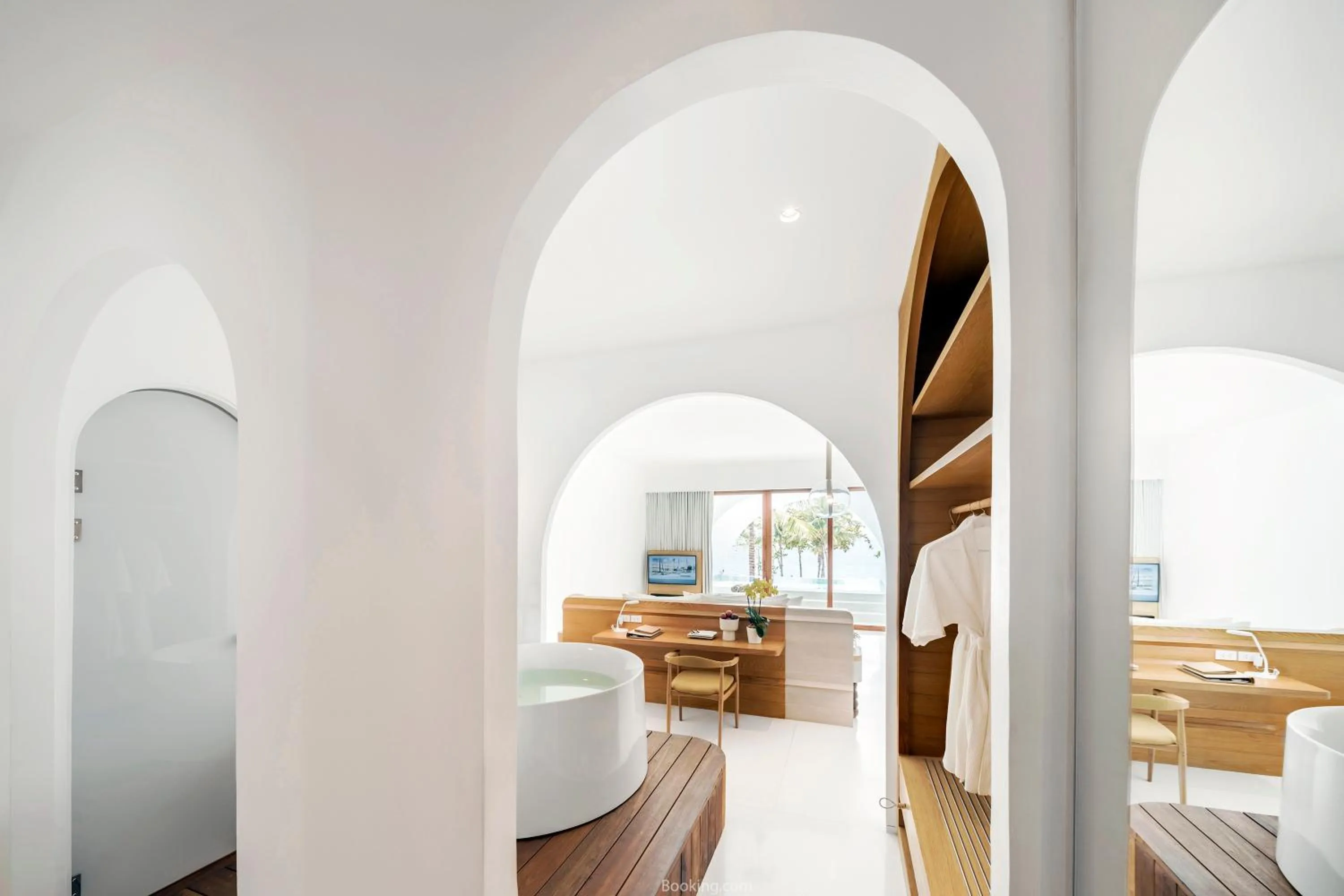 Photo of the whole room, Bed in SALA Samui Chaweng Beach Resort