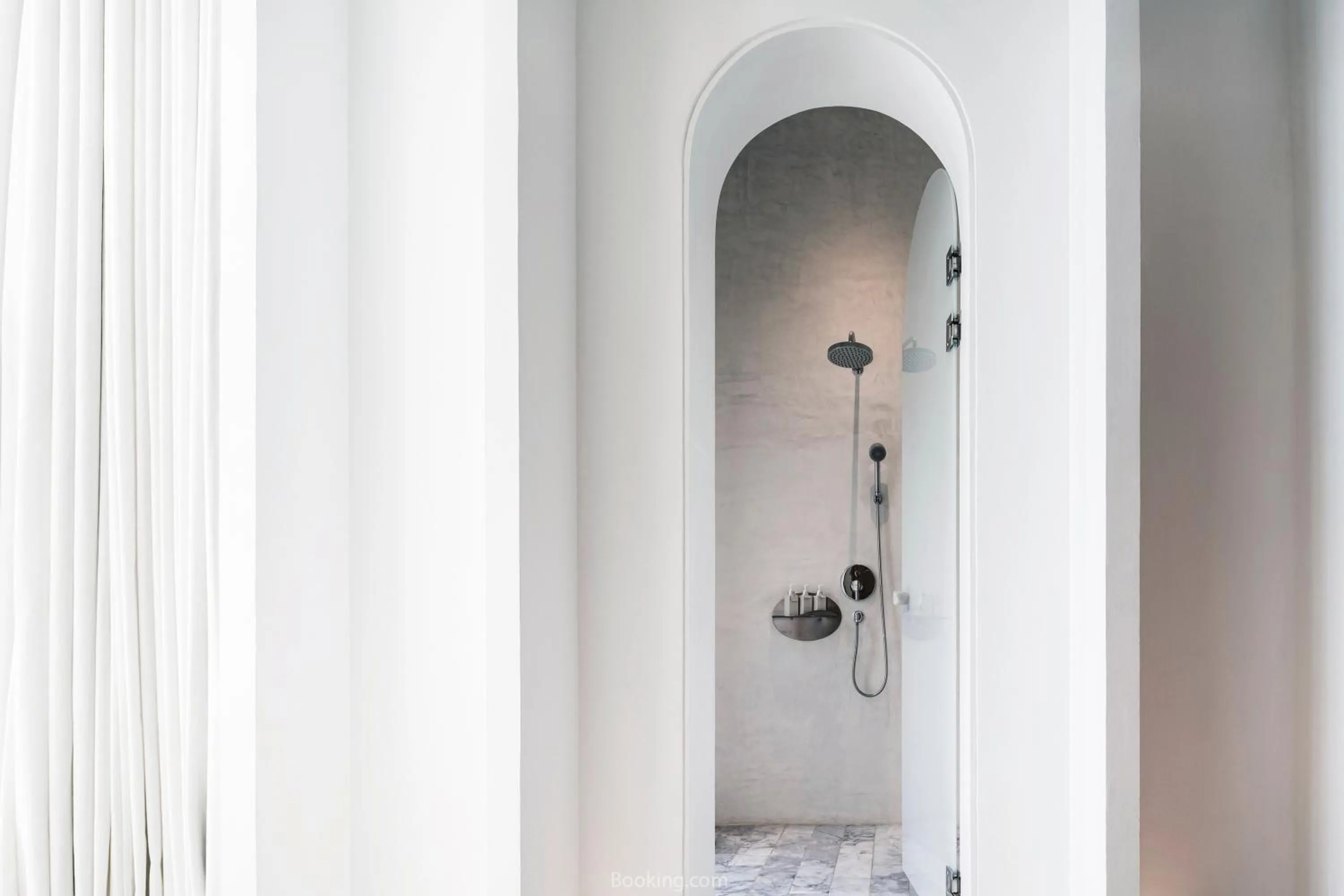 Shower in SALA Samui Chaweng Beach Resort