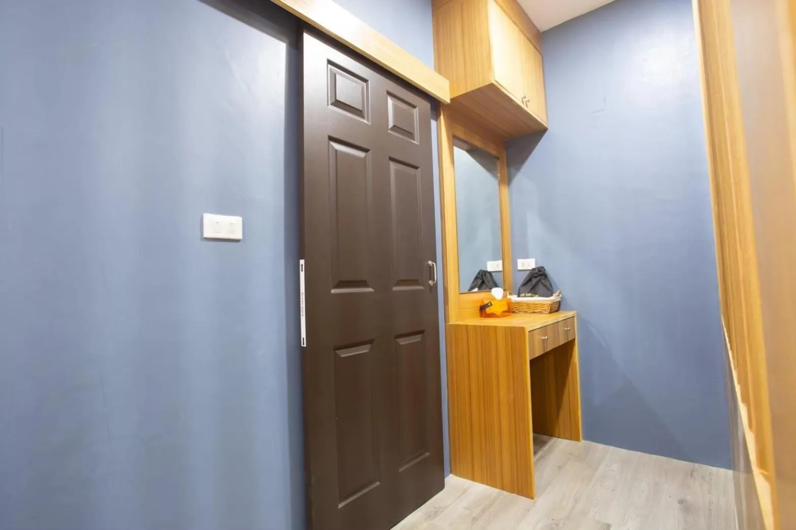 hair dresser in The Sun resort Ratchaburi