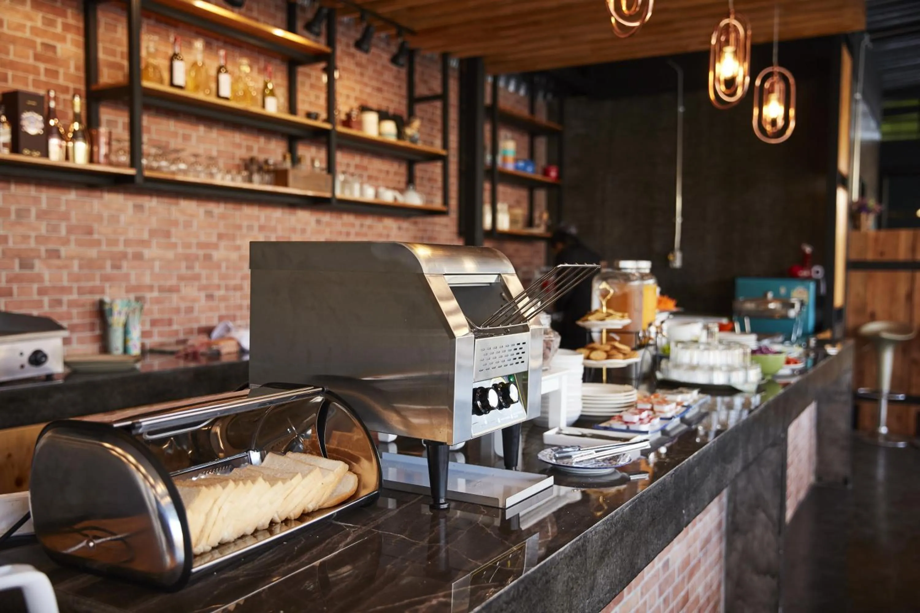 Restaurant/places to eat in The Sun resort Ratchaburi