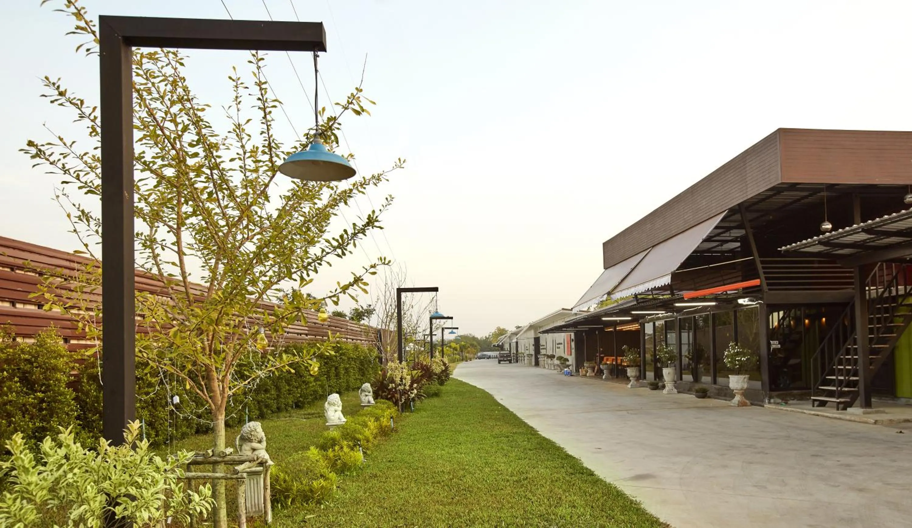 Patio in The Sun resort Ratchaburi