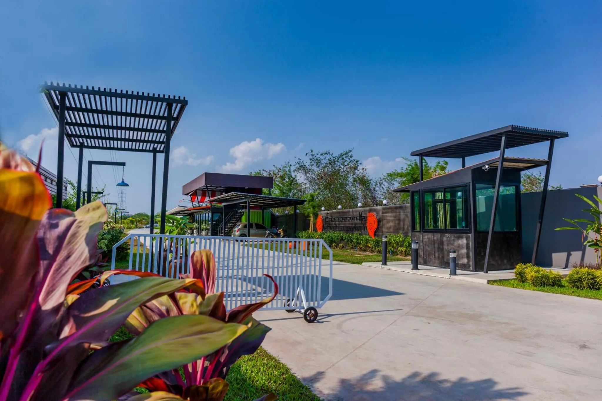 Facade/entrance in The Sun resort Ratchaburi