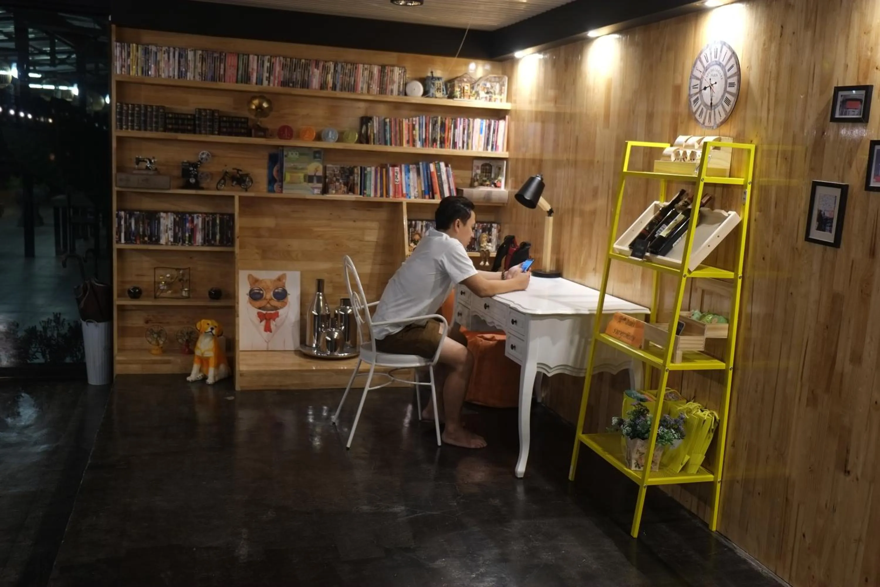 Communal lounge/ TV room in The Sun resort Ratchaburi