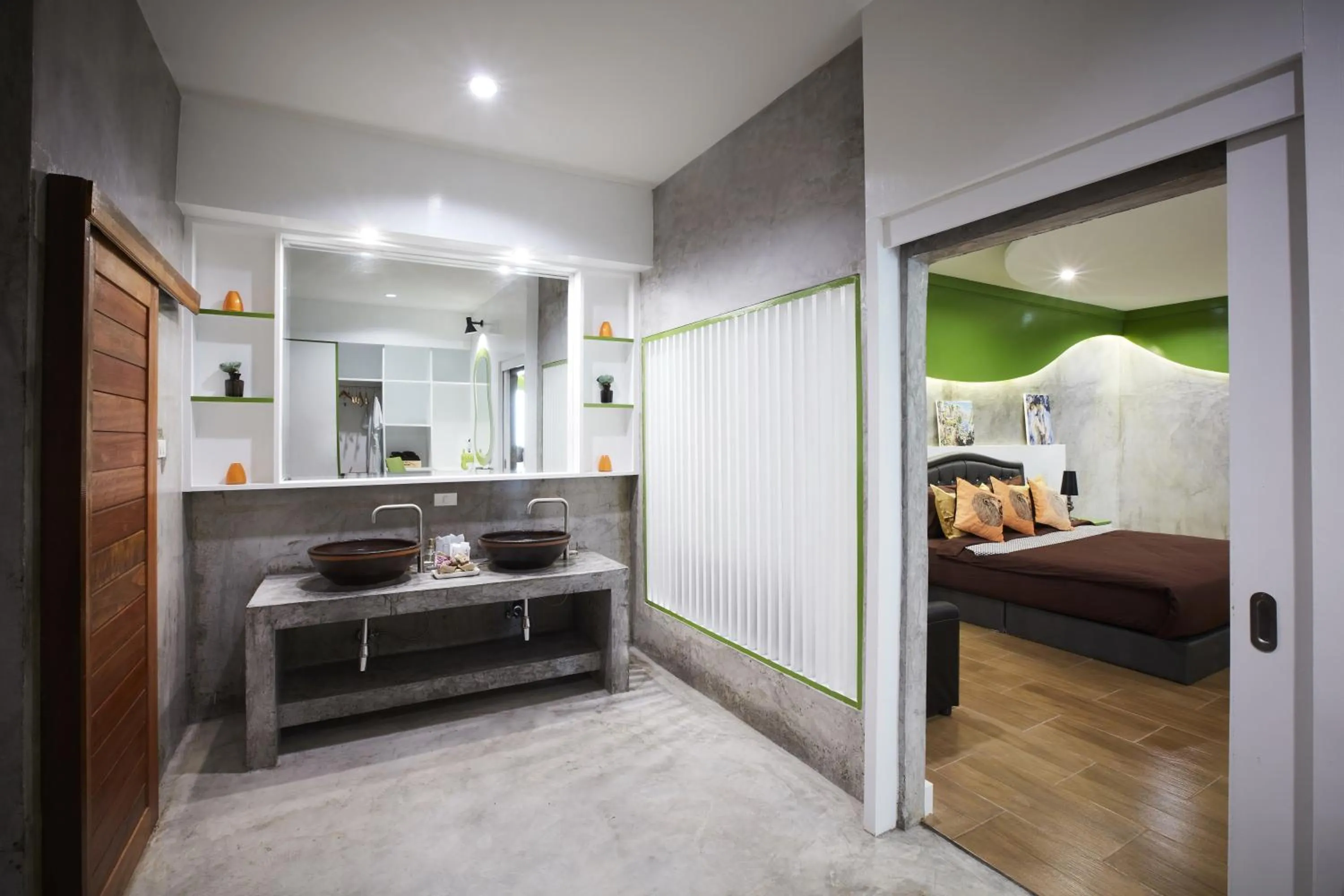 Bathroom, Bed in The Sun resort Ratchaburi