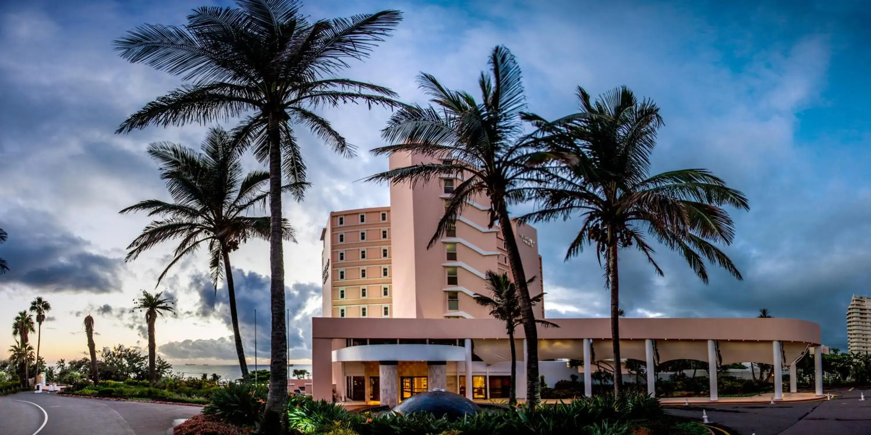 Property building in Beverly Hills Property building in Beverly Hills