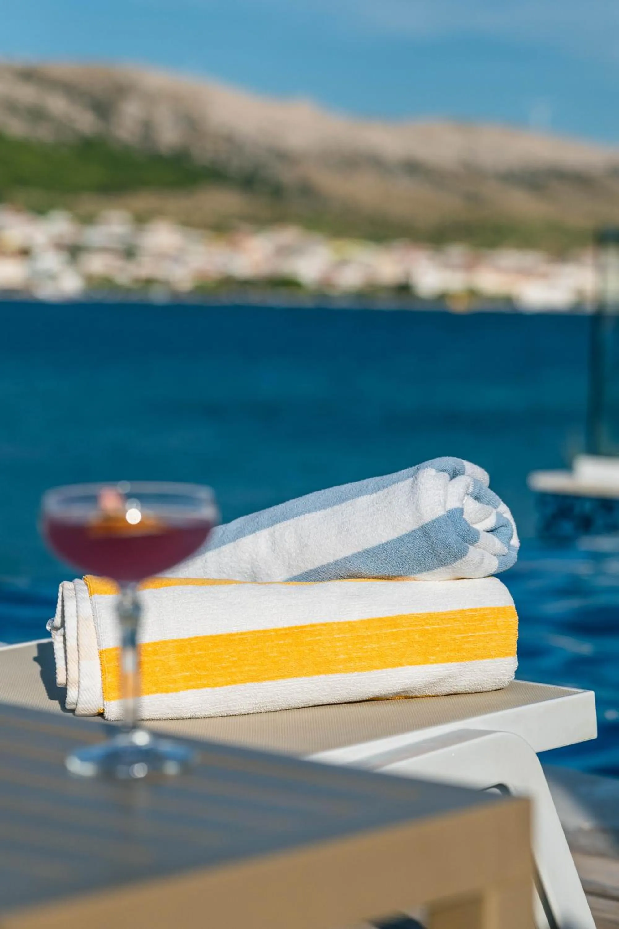 Pool view in Hotel Plaza