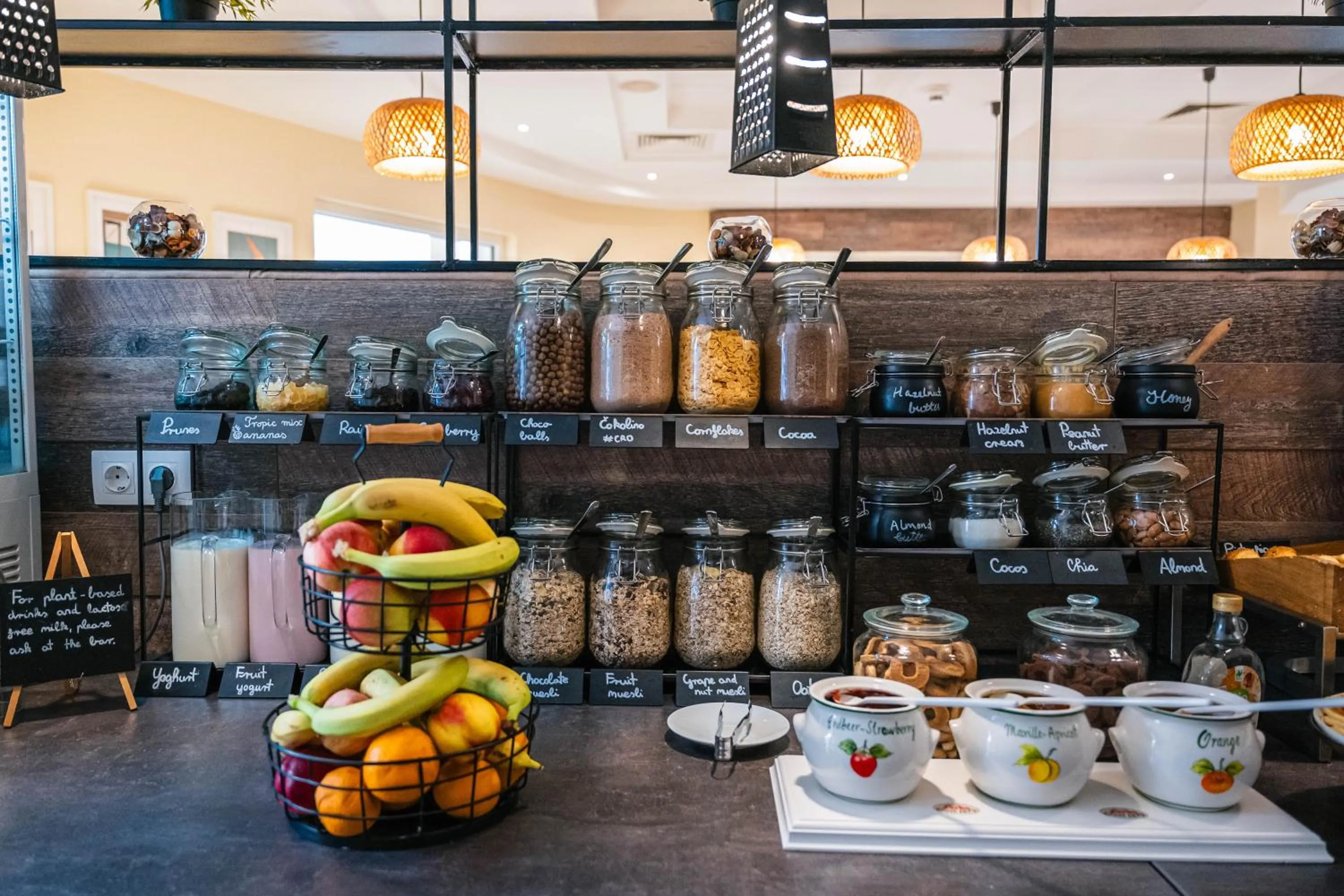 Breakfast in Hotel Plaza