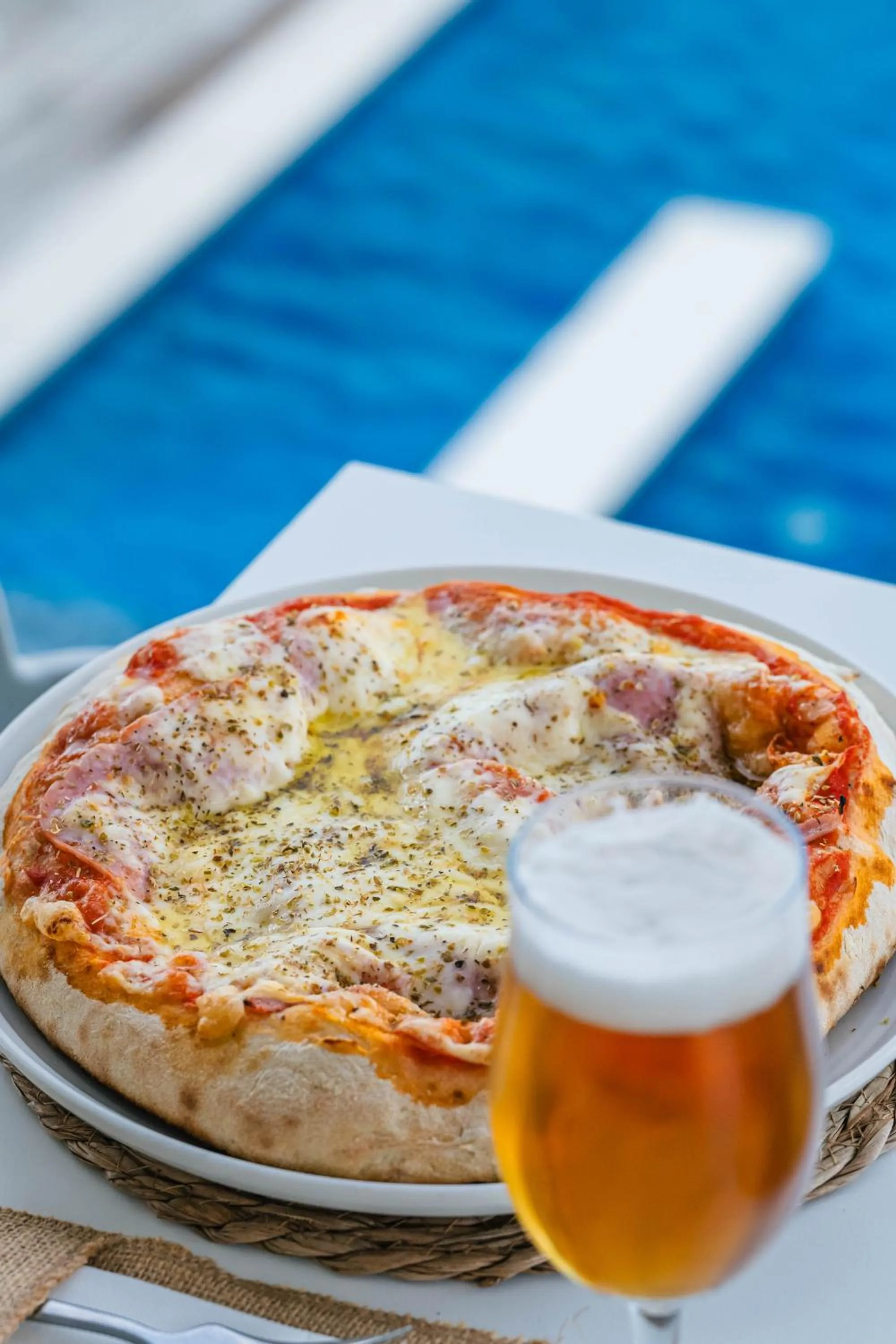 Restaurant/places to eat in Hotel Plaza