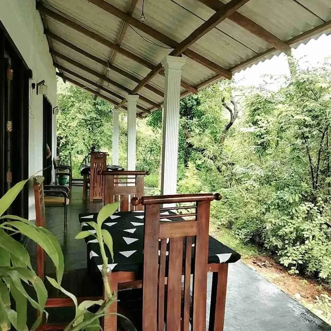 Double Room with Private Bathroom in Dambulla Sun Vsh Holiday Double Room with Private Bathroom in Dambulla Sun Vsh Holiday