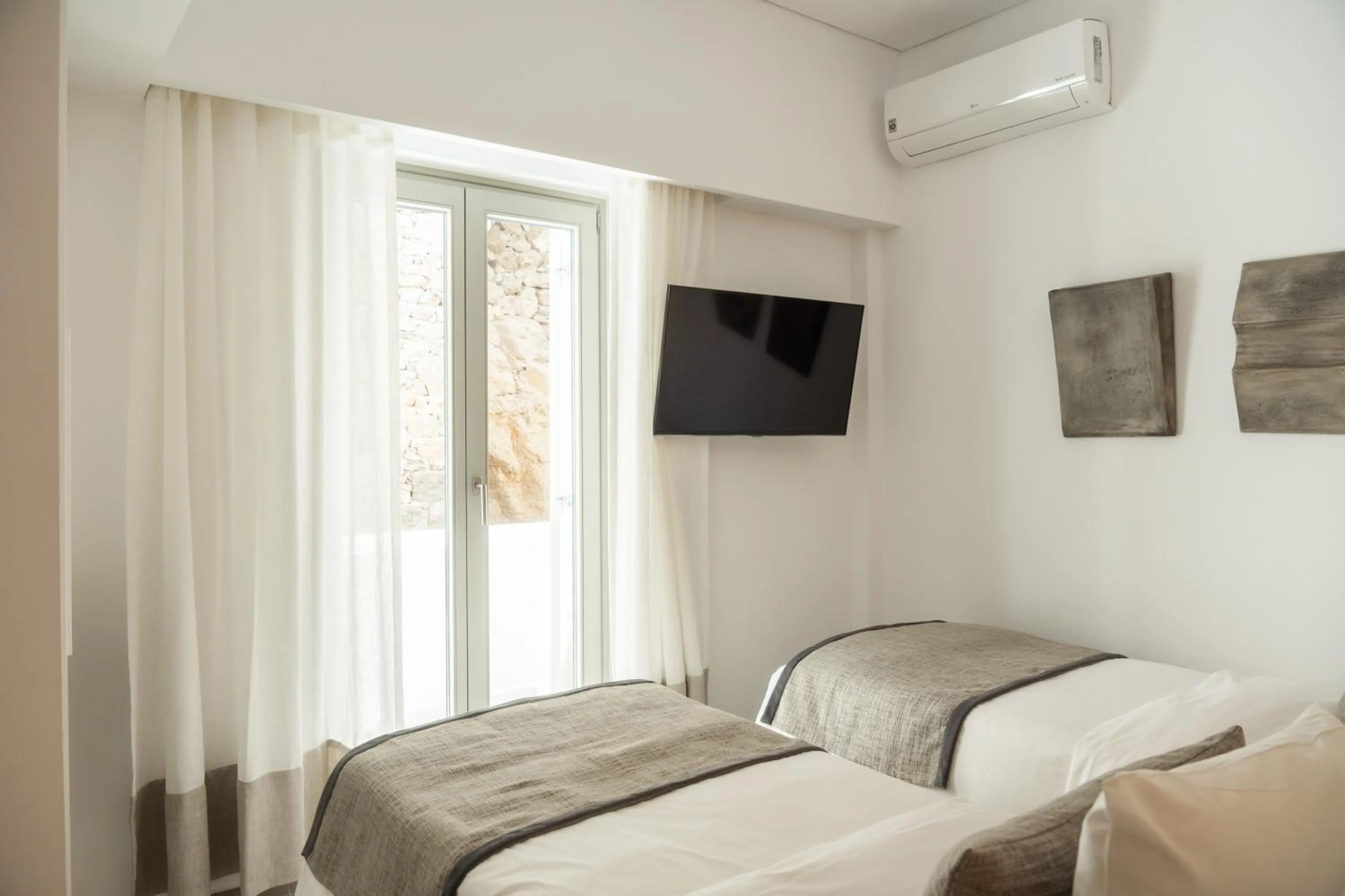 Bedroom, Bed in Grace Mykonos