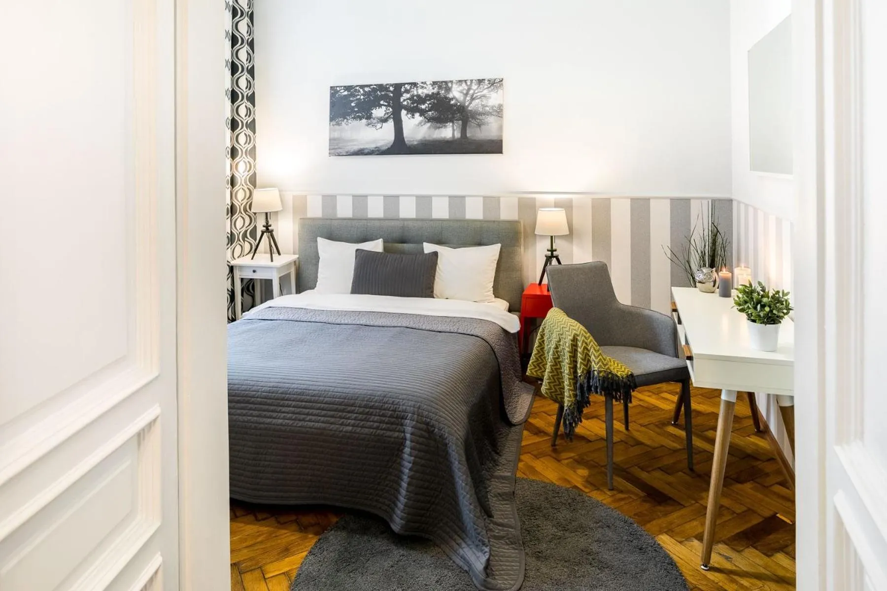 Bed in Exclusive Royal Apartments