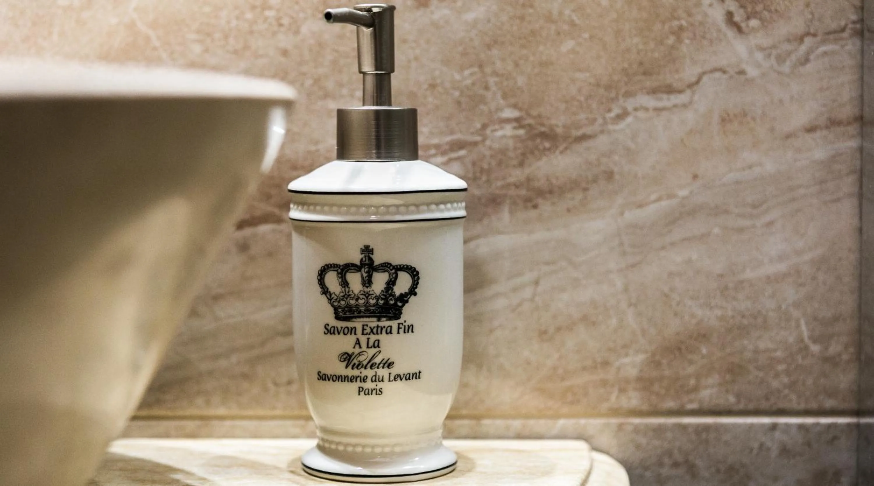 Decorative detail in Exclusive Royal Apartments