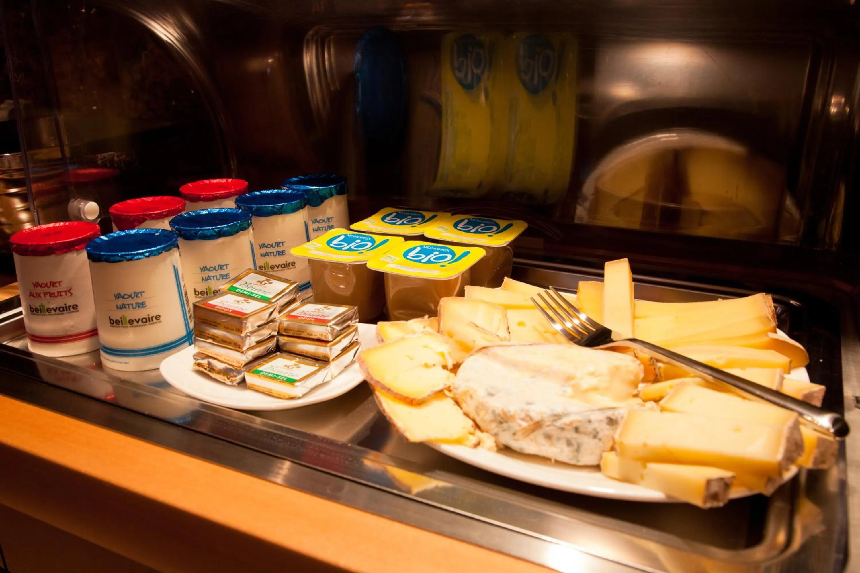 Restaurant/places to eat in Fred'Hotel