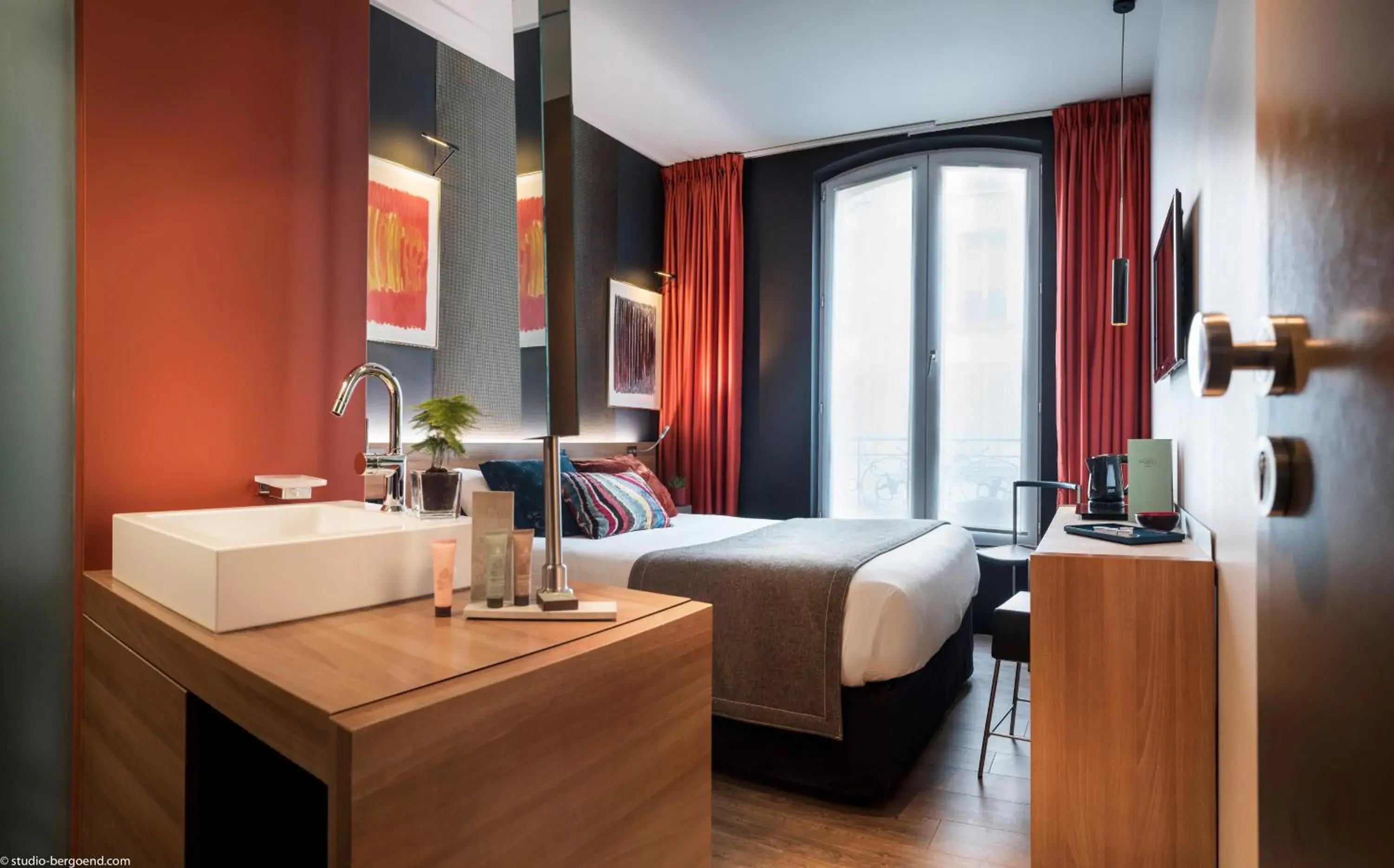 Photo of the whole room, Bed in Fred'Hotel Photo of the whole room, Bed in Fred'Hotel