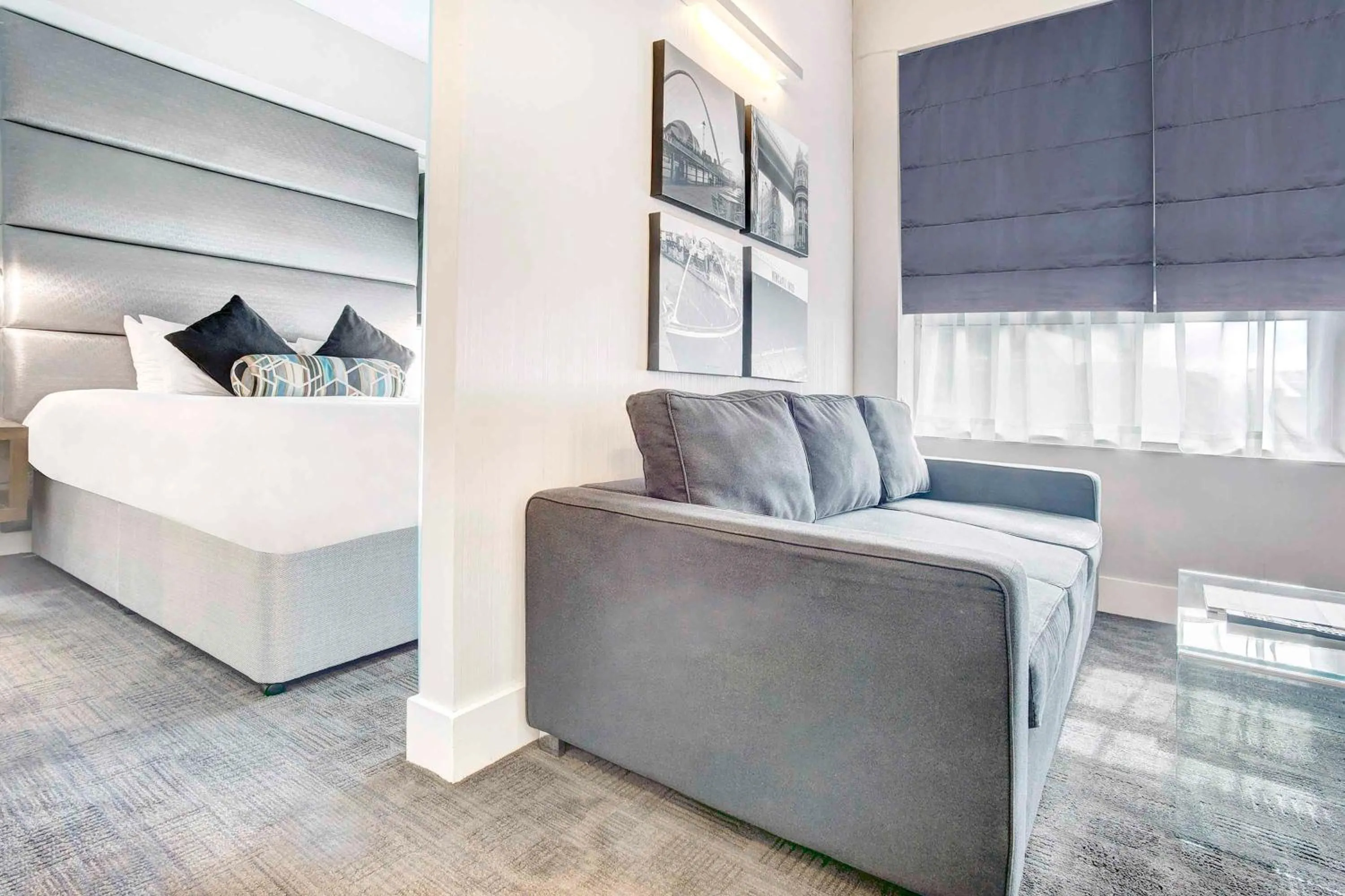 Photo of the whole room in Sandman Signature Newcastle Hotel