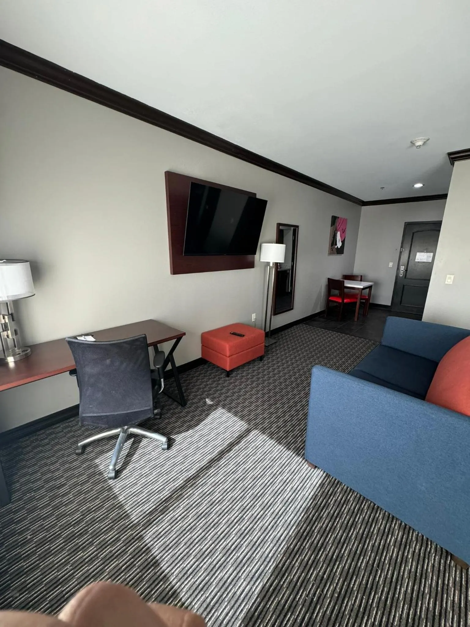 Living room in Hawthorn Suites by Wyndham Lubbock