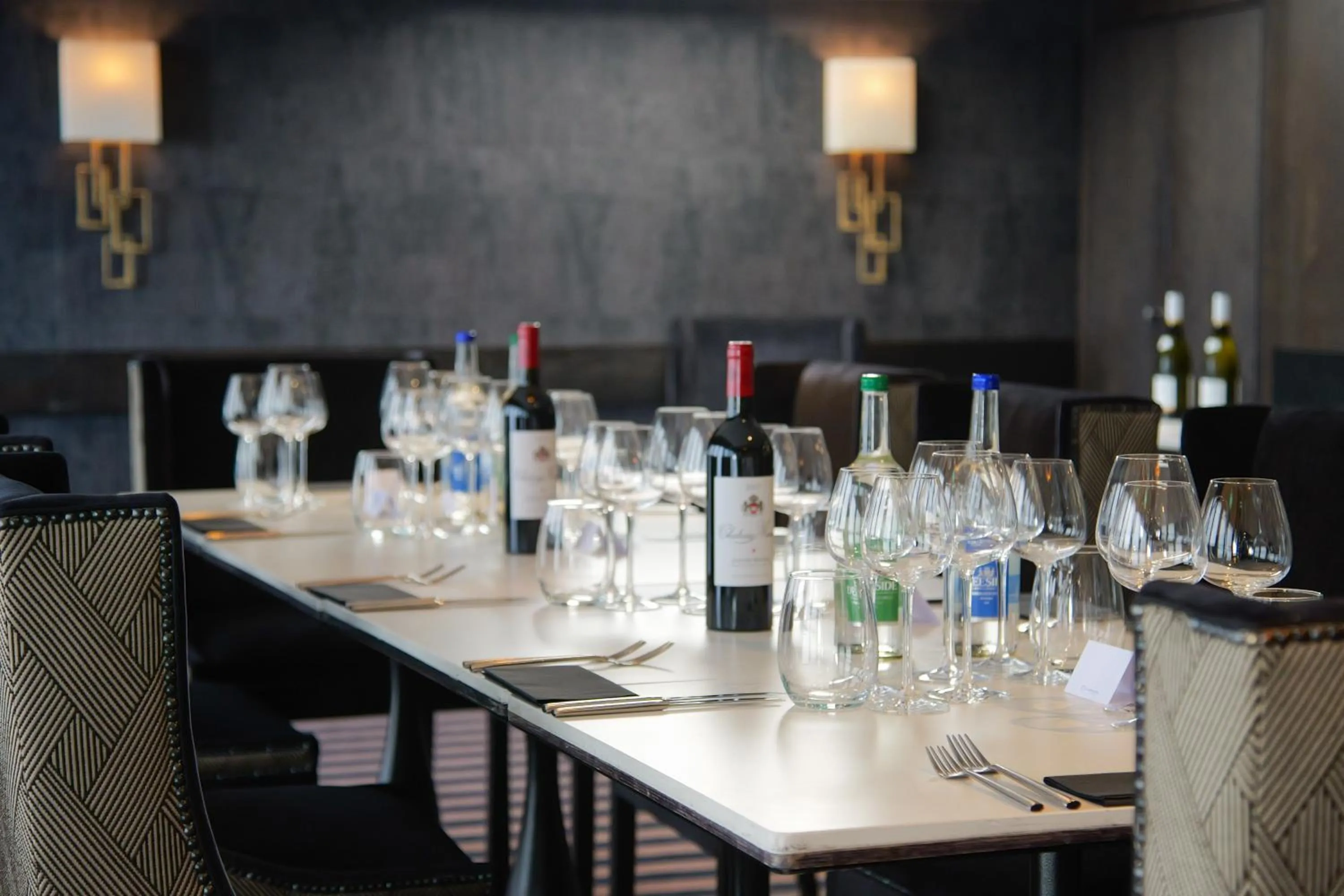 Restaurant/places to eat in The Chester Hotel