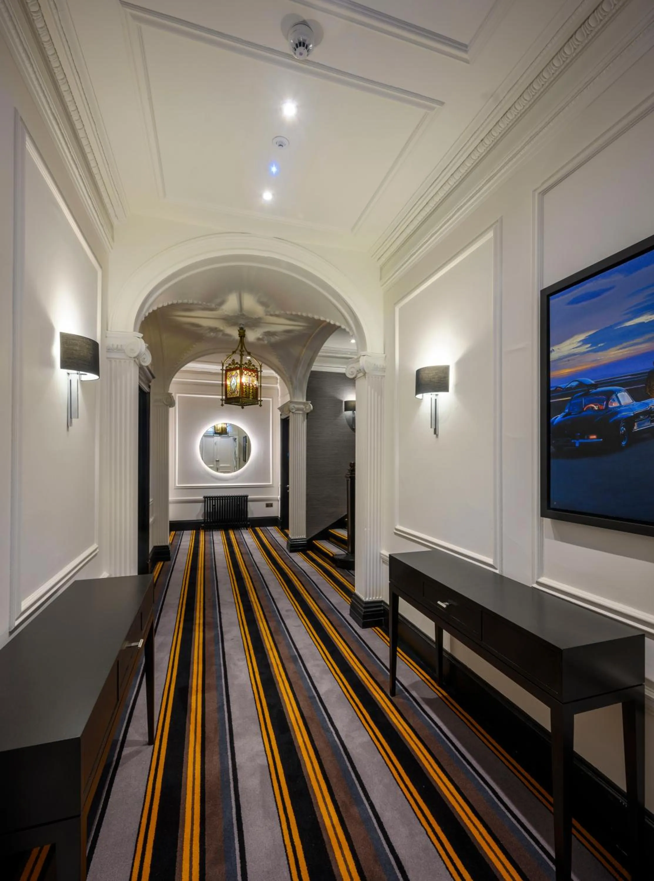 Lobby or reception in The Chester Hotel