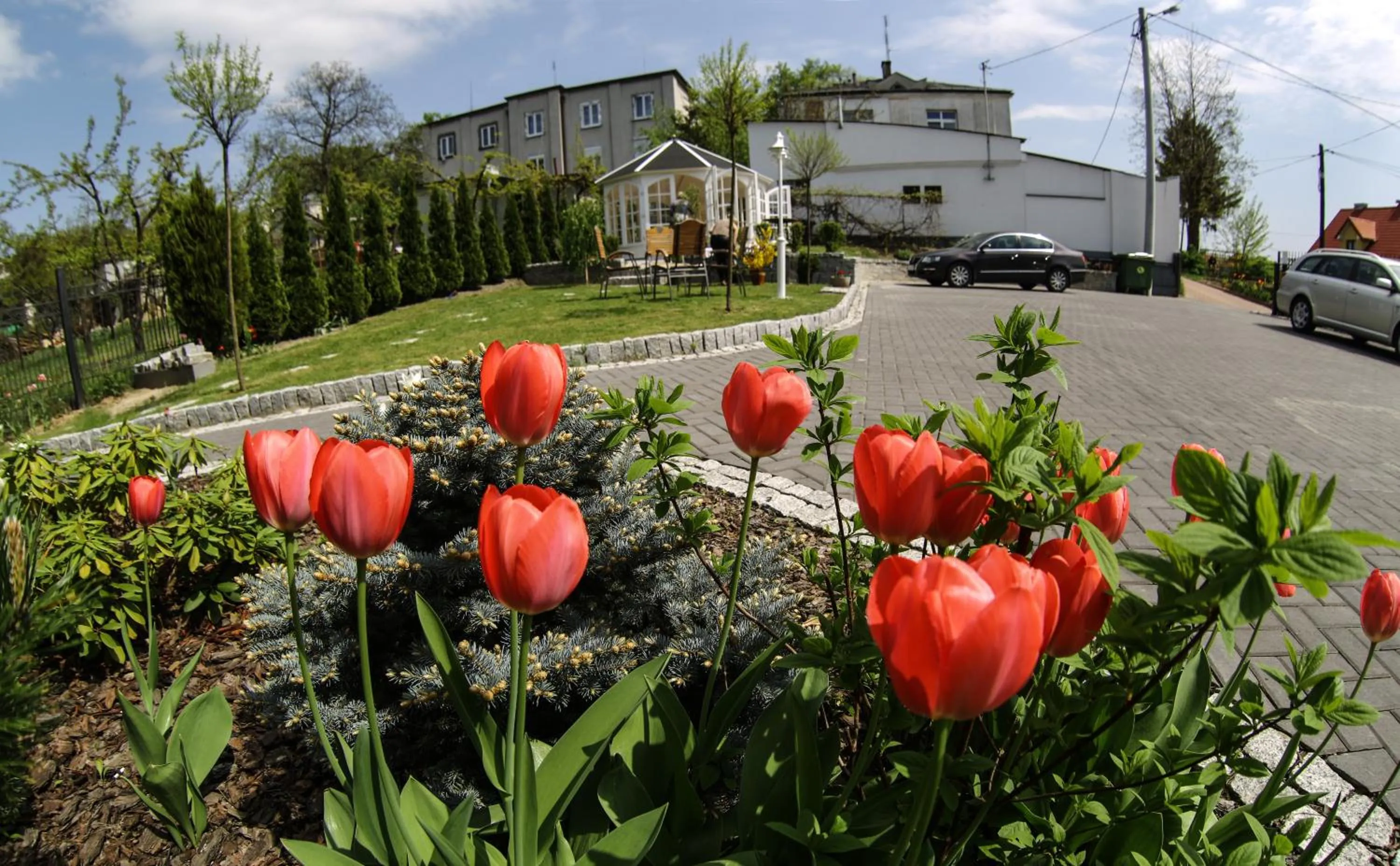 Property building in Willa Halina