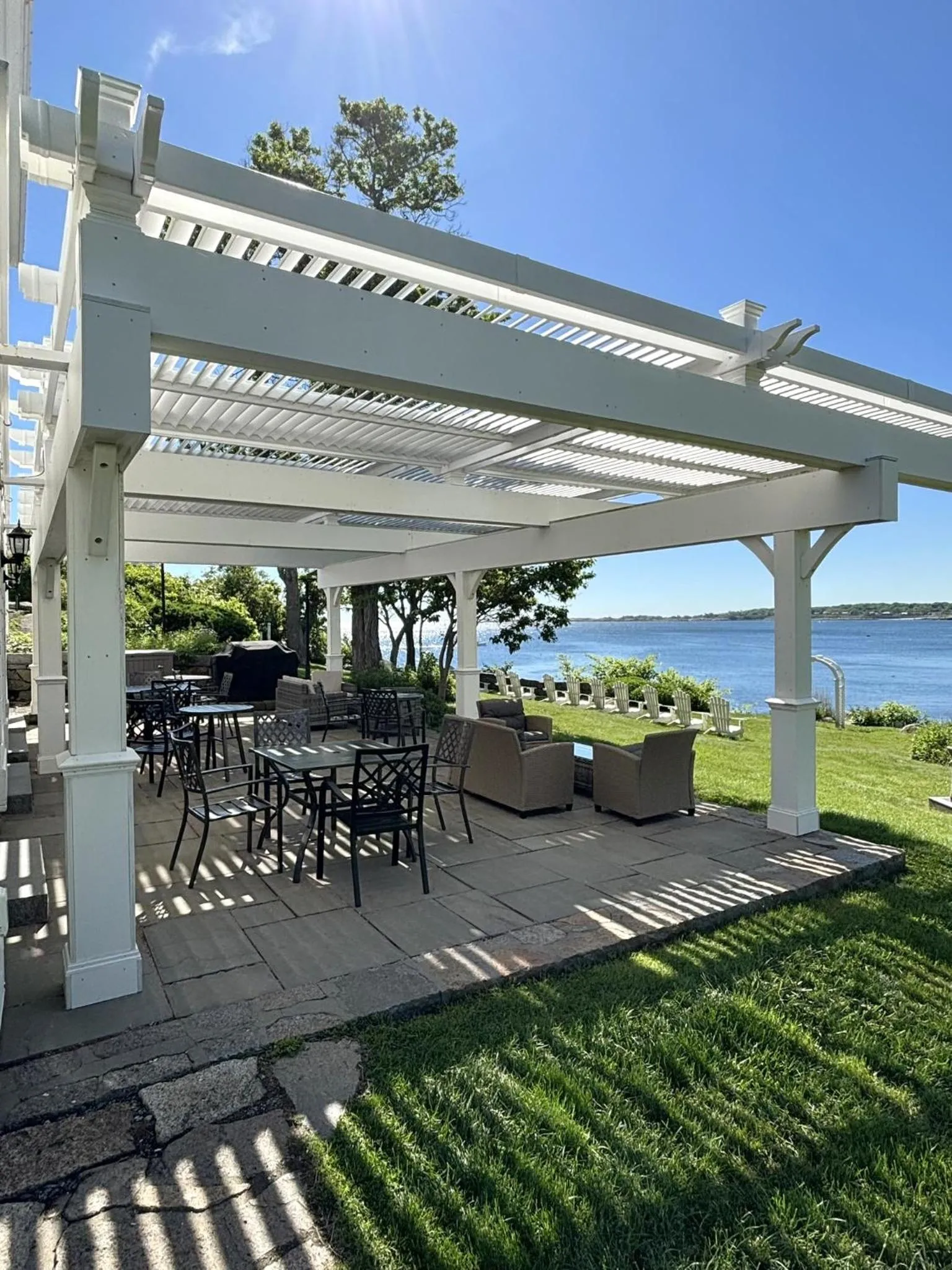 Patio in Yankee Clipper Inn
