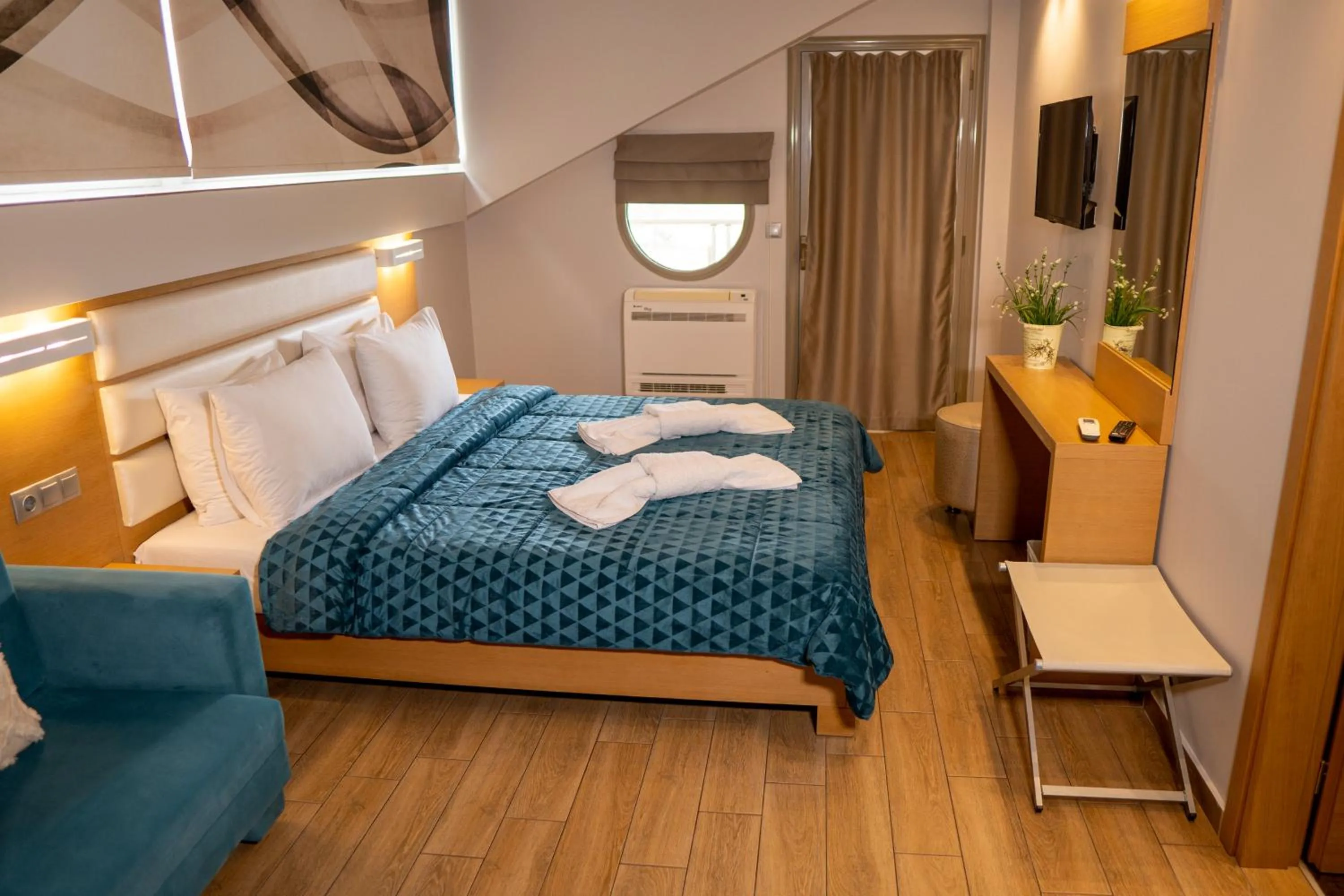 Bed in Hotel Epavlis Eleftheriadi