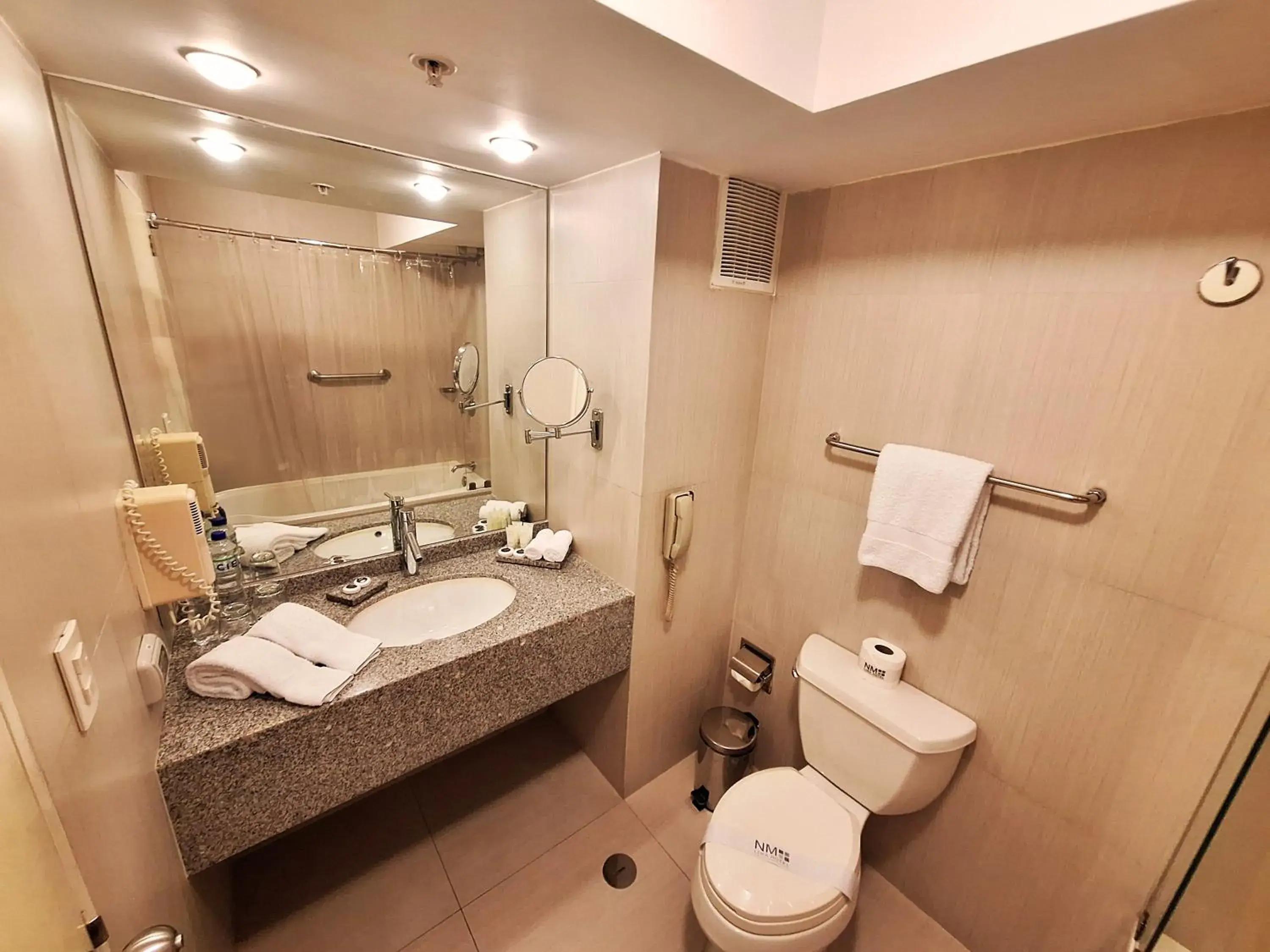 Bathroom in NM Lima Hotel Bathroom in NM Lima Hotel