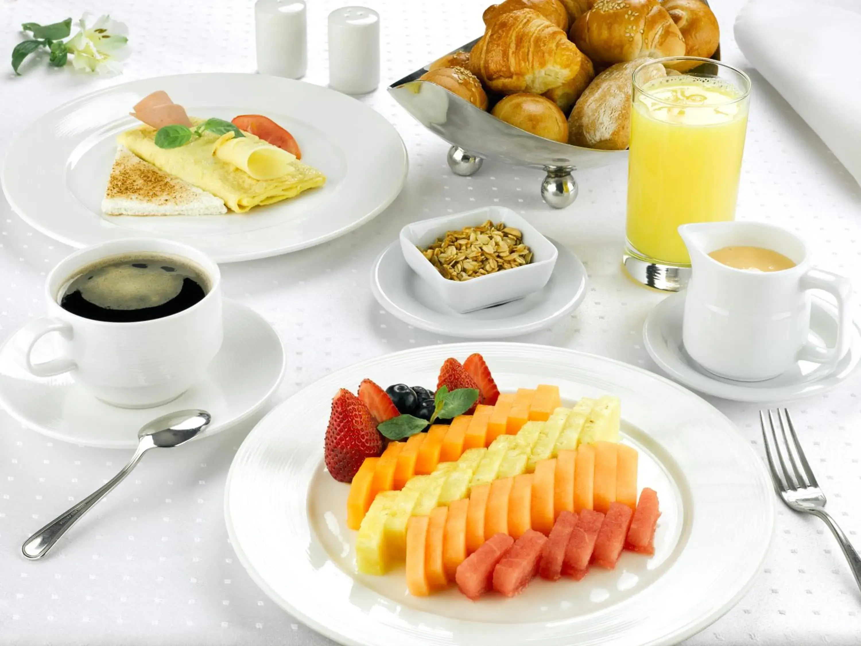 Breakfast in NM Lima Hotel Breakfast in NM Lima Hotel
