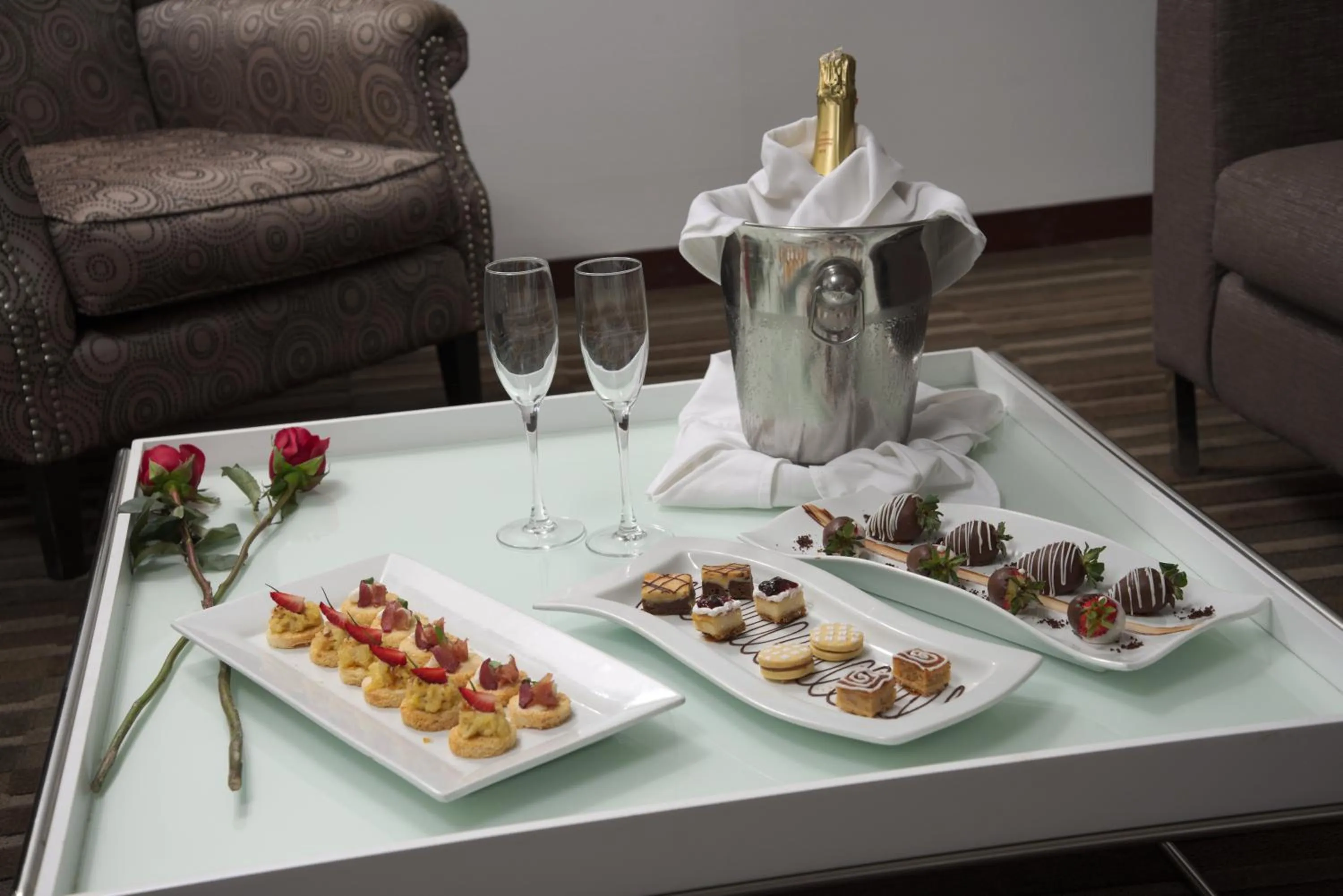 Drinks in NM Lima Hotel