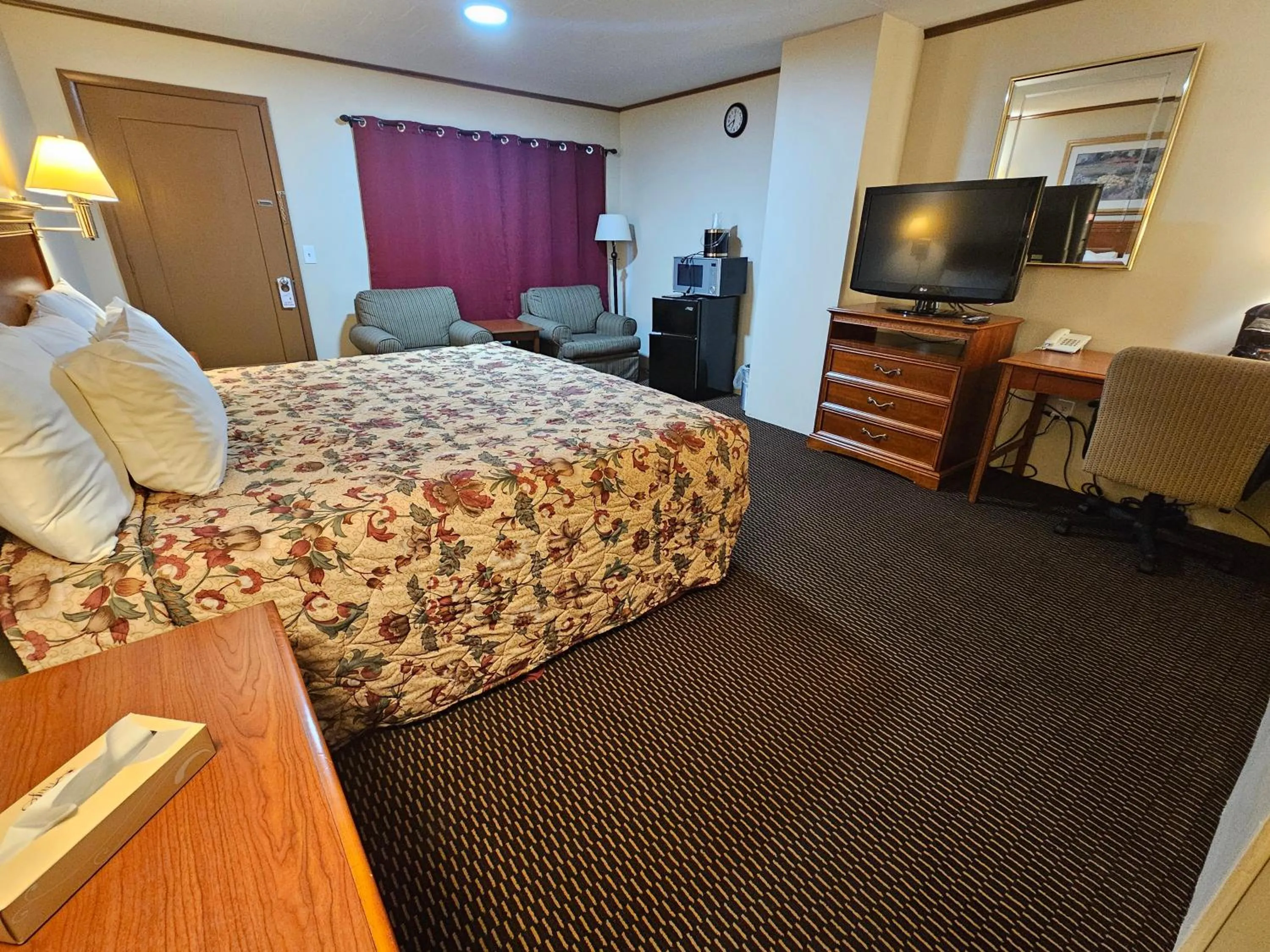 Bed in Alpenhaus Motel