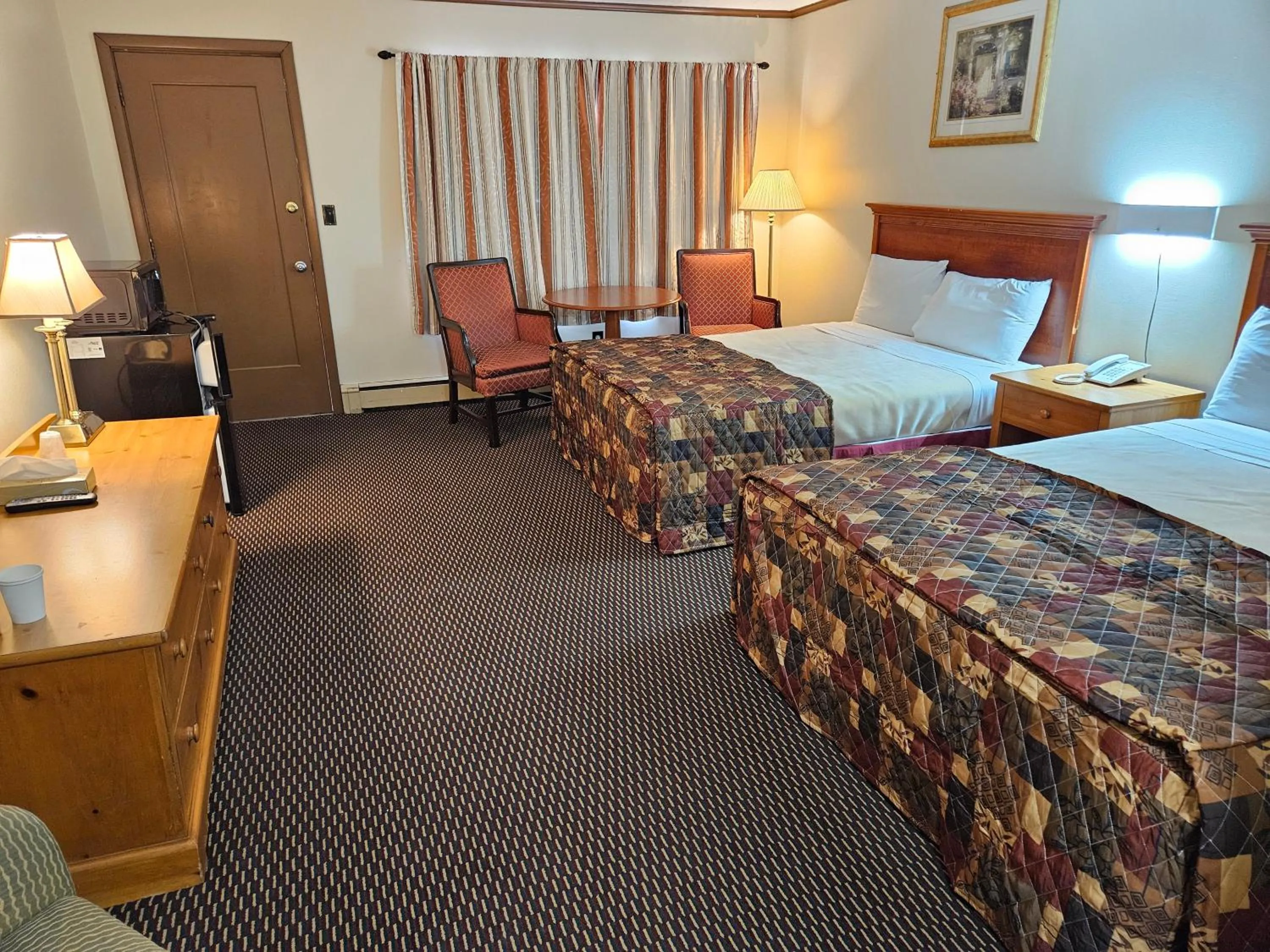 Photo of the whole room, Bed in Alpenhaus Motel