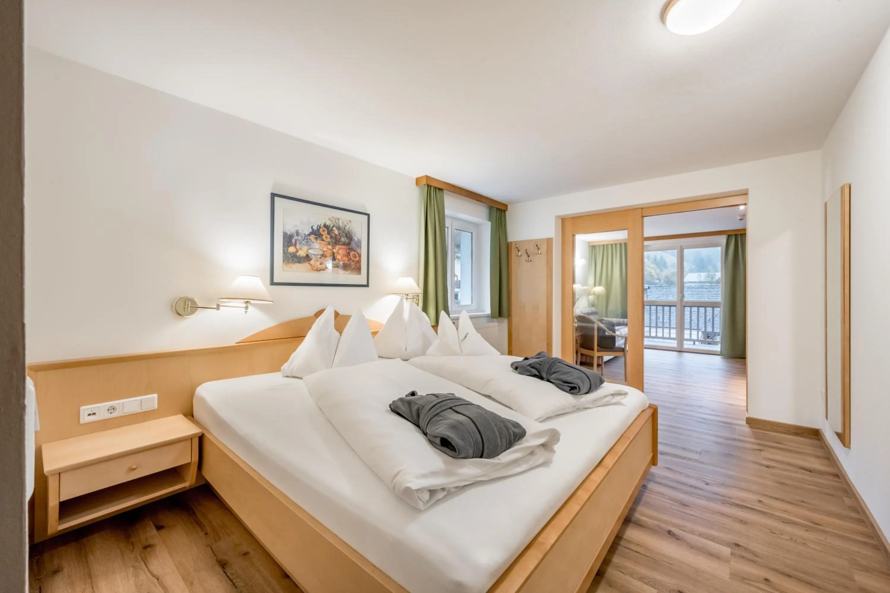 Bedroom, Bed in Alpenhotel Zimba