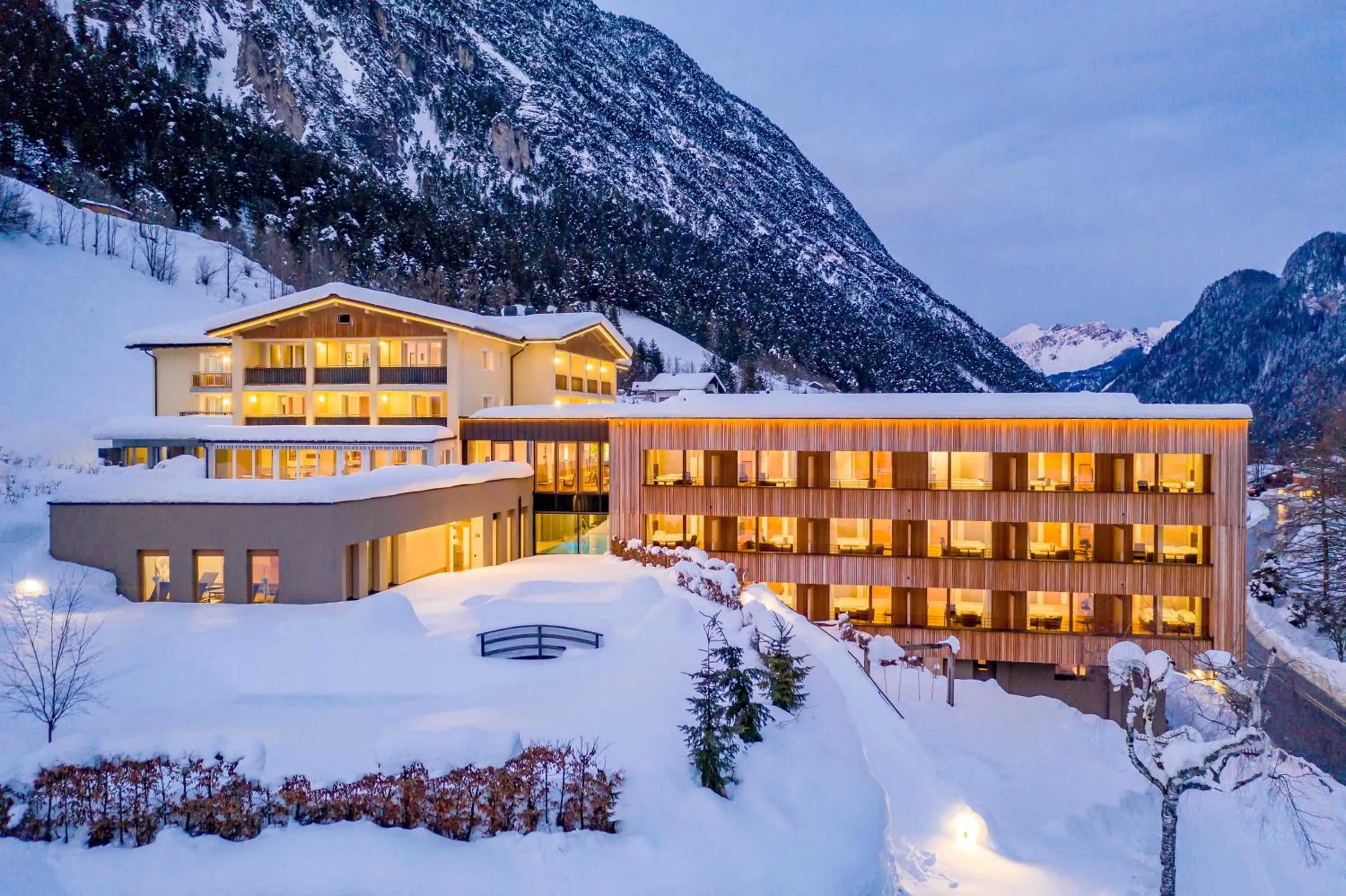 Property building in Alpenhotel Zimba