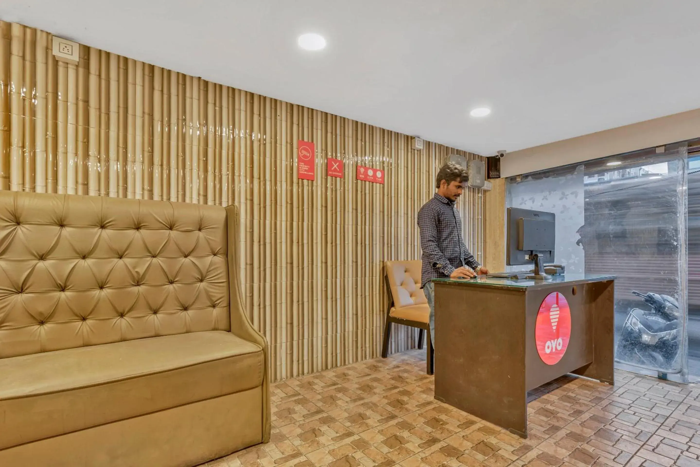 Lobby or reception in HOTEL O ANKITHA GRAND Lobby or reception in HOTEL O ANKITHA GRAND