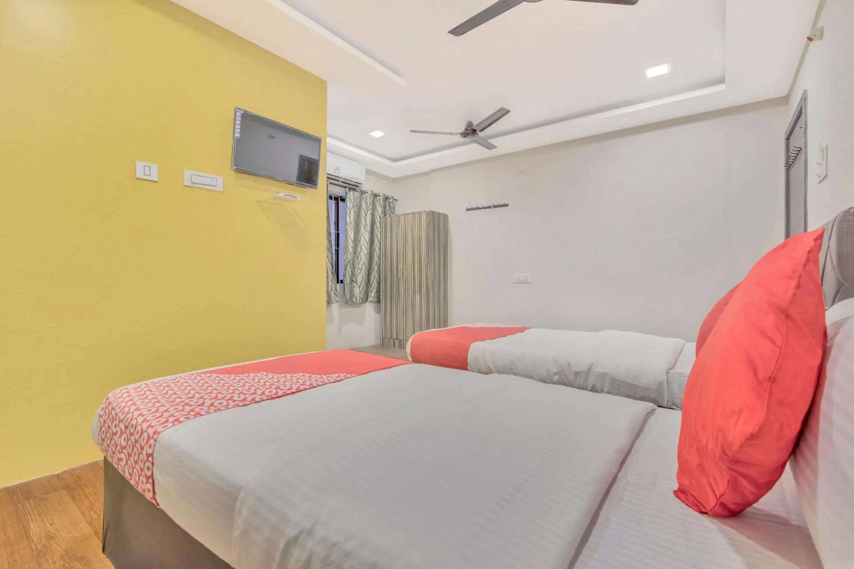 Bedroom, Bed in HOTEL O ANKITHA GRAND Bedroom, Bed in HOTEL O ANKITHA GRAND